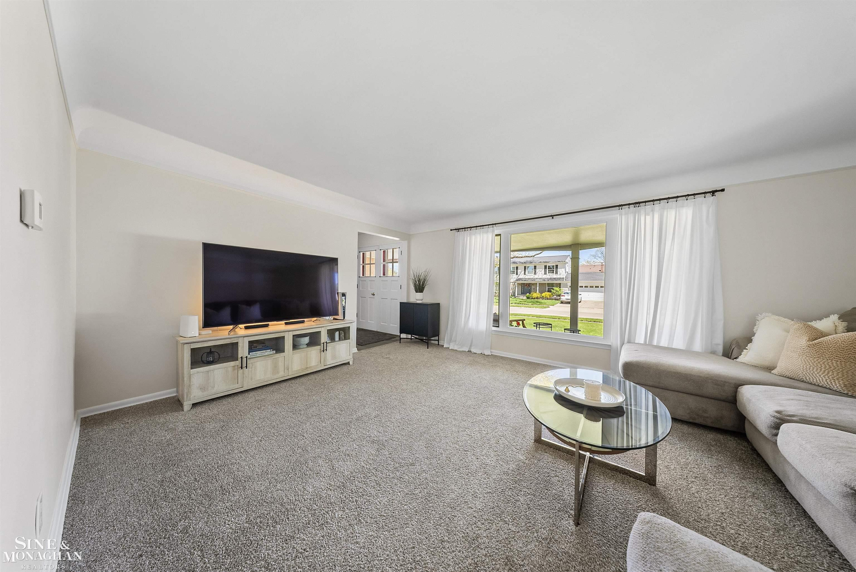 641 Blairmoor Court, Grosse Pointe Woods, MI 48236 — Photo 13