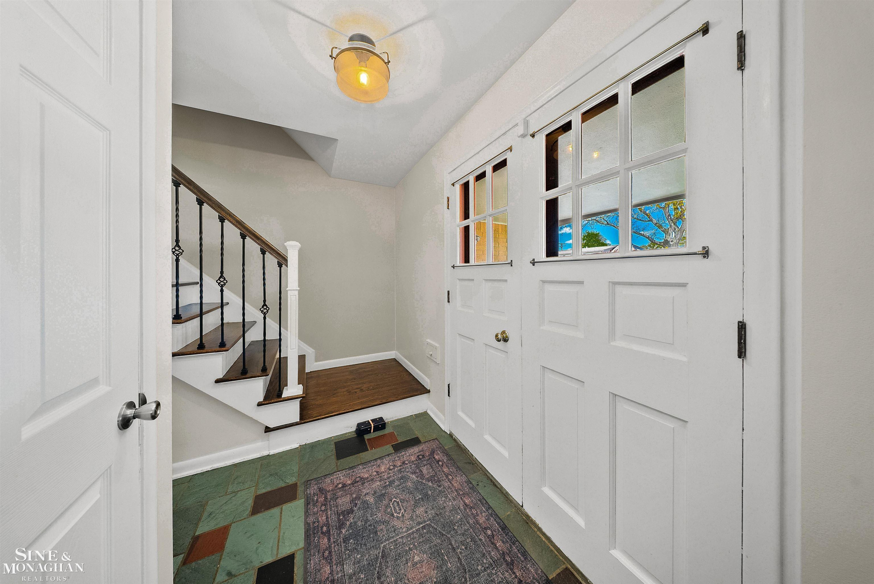 641 Blairmoor Court, Grosse Pointe Woods, MI 48236 — Photo 17