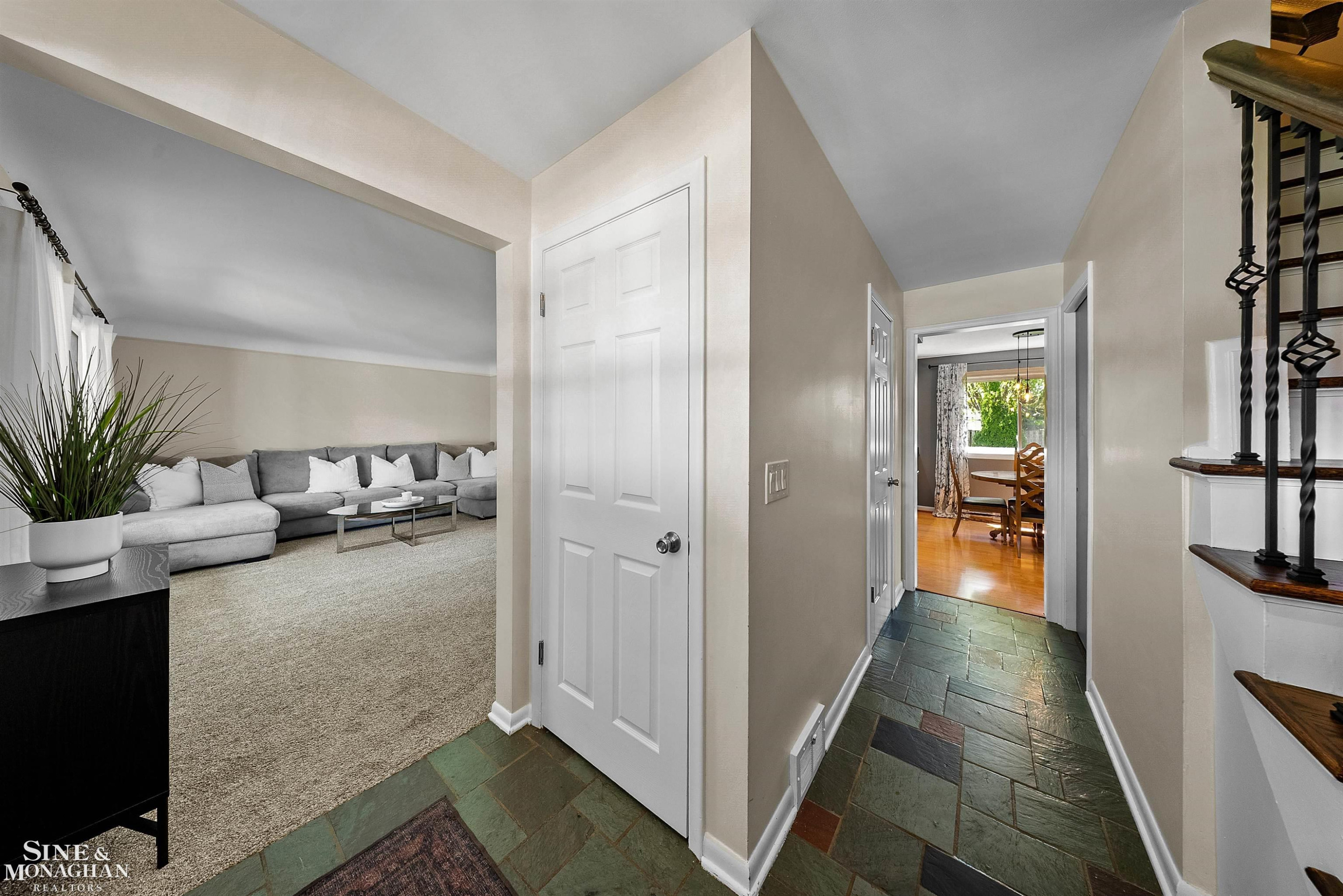 641 Blairmoor Court, Grosse Pointe Woods, MI 48236 — Photo 18