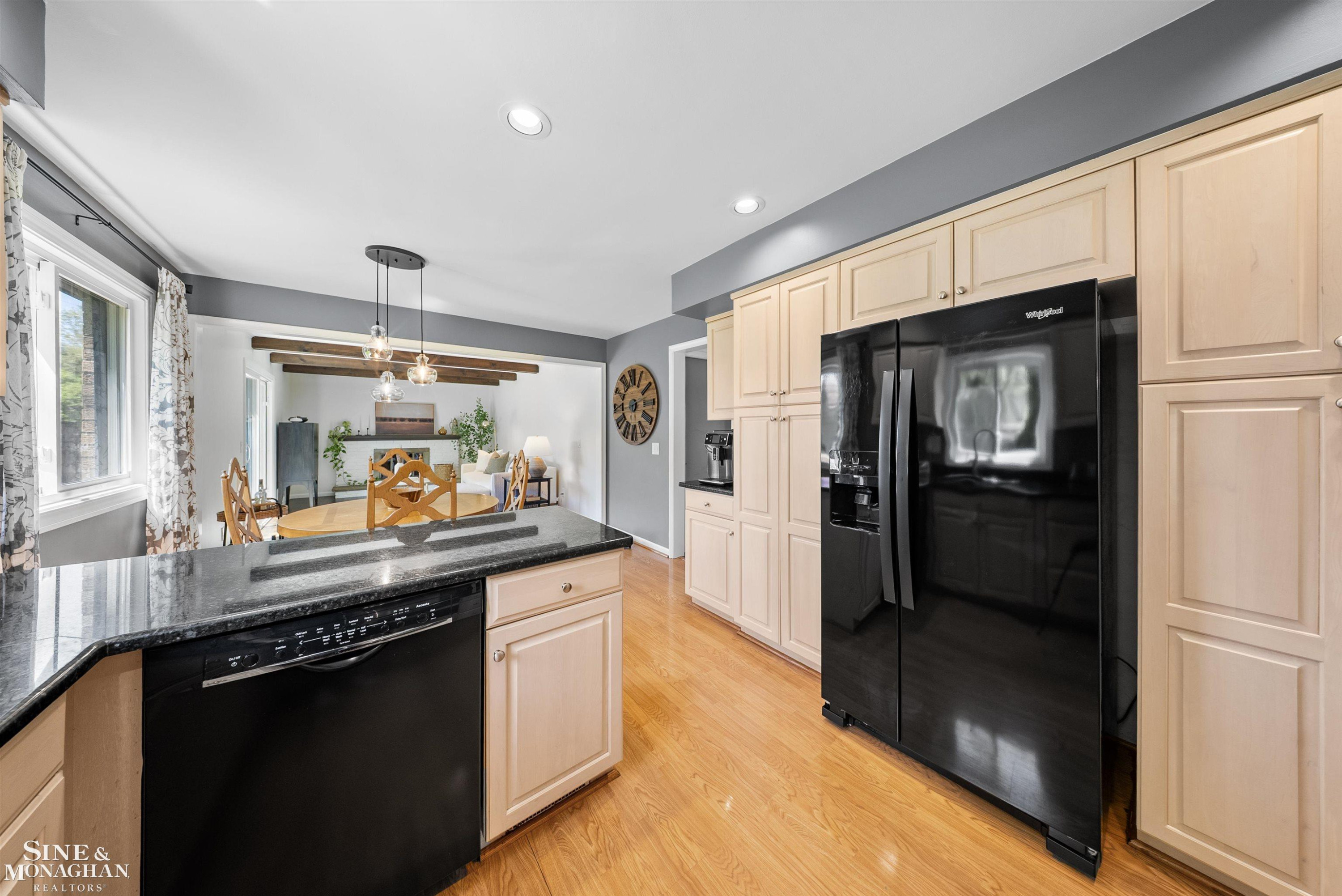 641 Blairmoor Court, Grosse Pointe Woods, MI 48236 — Photo 23