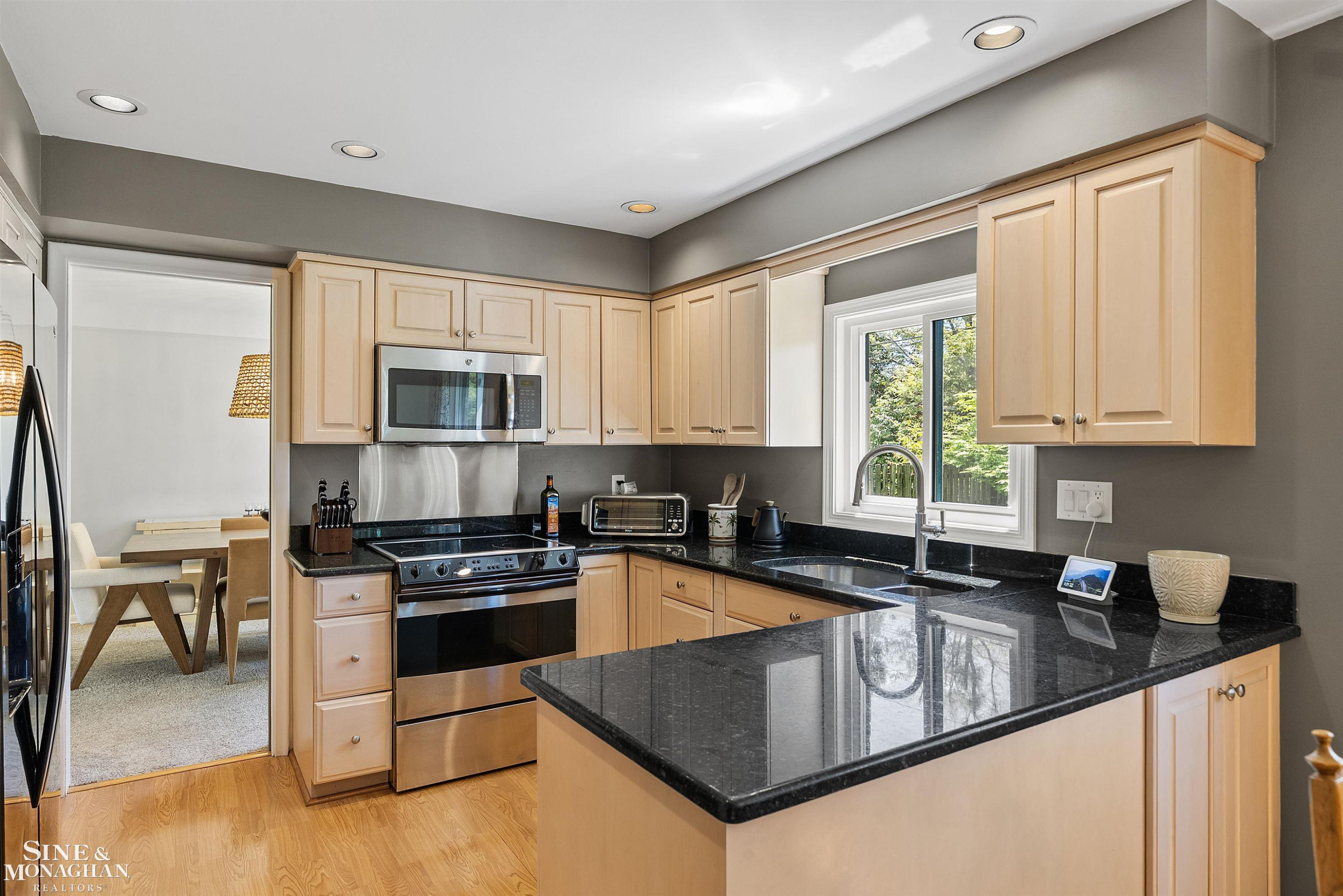 641 Blairmoor Court, Grosse Pointe Woods, MI 48236 — Photo 25