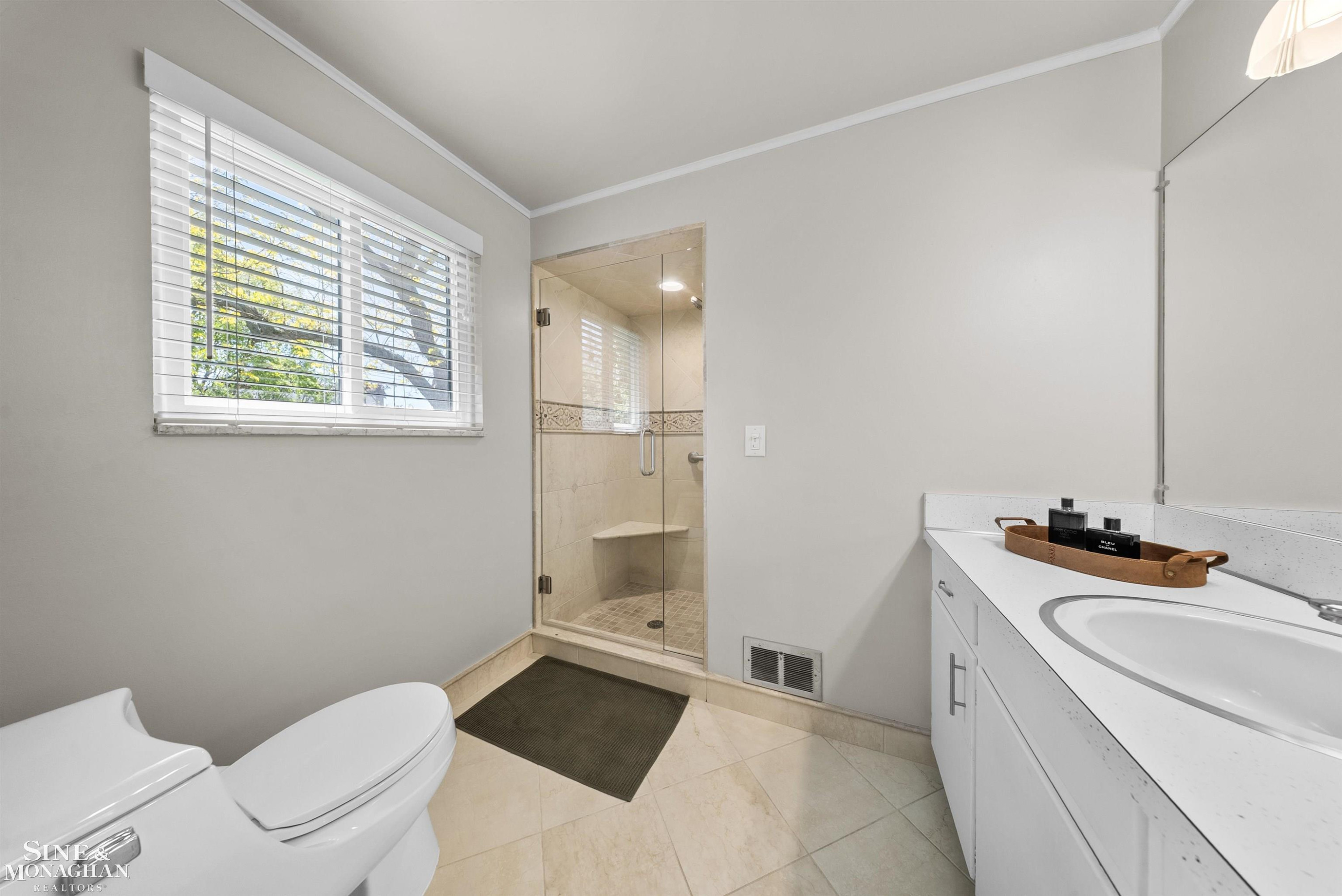 641 Blairmoor Court, Grosse Pointe Woods, MI 48236 — Photo 40