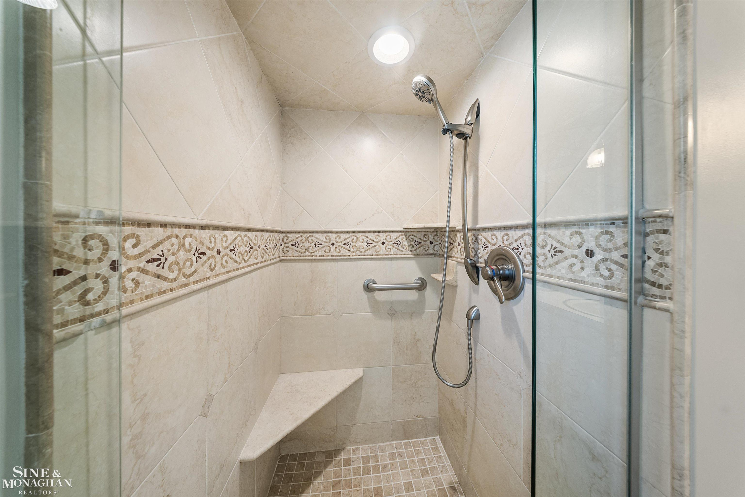 641 Blairmoor Court, Grosse Pointe Woods, MI 48236 — Photo 42