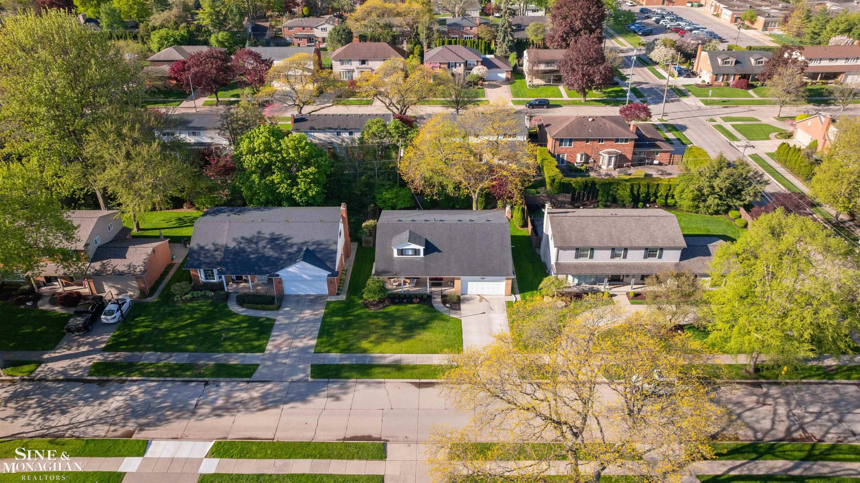 641 Blairmoor Court, Grosse Pointe Woods, MI 48236 — Photo 65