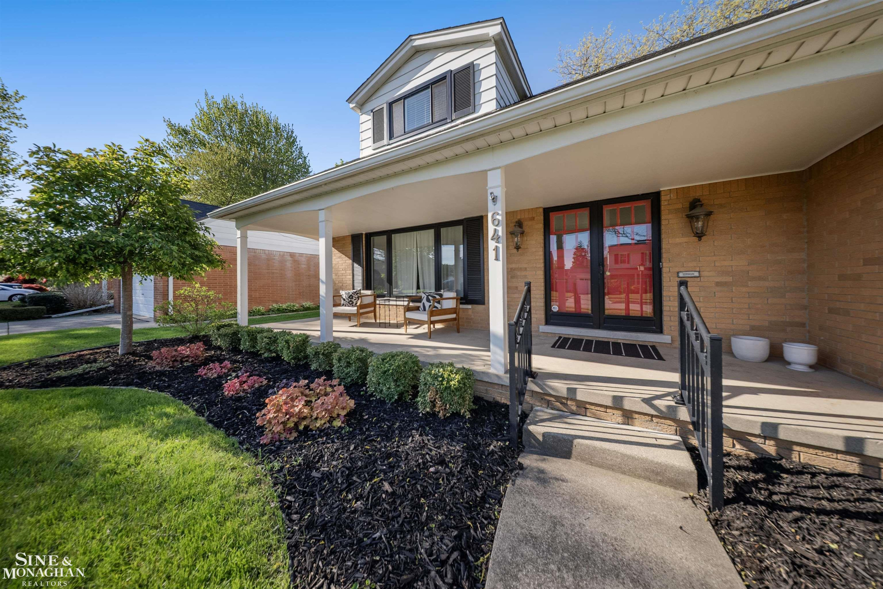 641 Blairmoor Court, Grosse Pointe Woods, MI 48236 — Photo 70