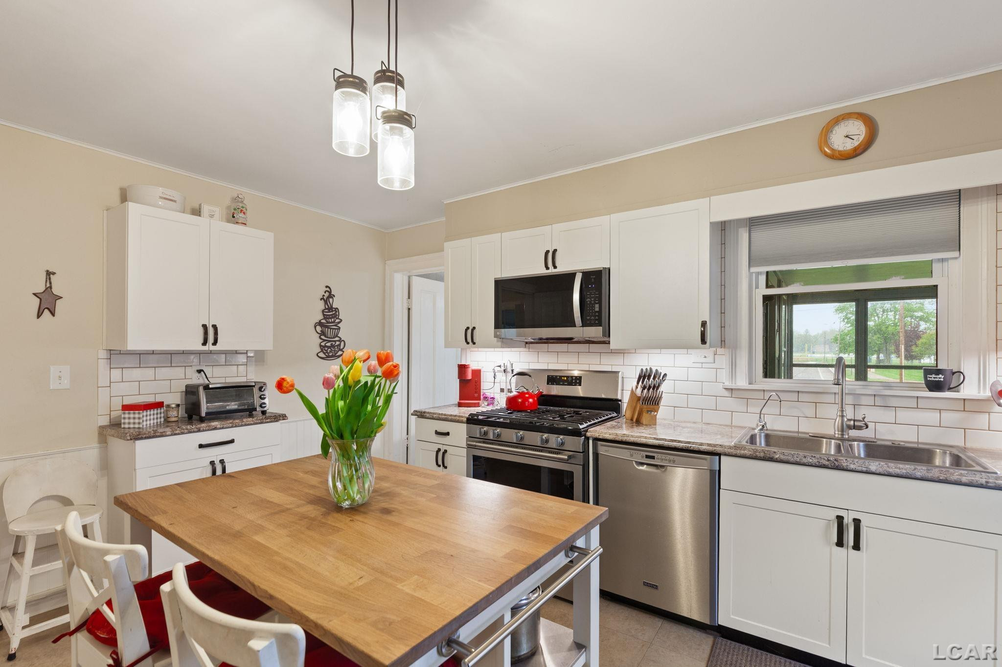 588 W Maple Avenue, Adrian, MI 49221 — Photo 5