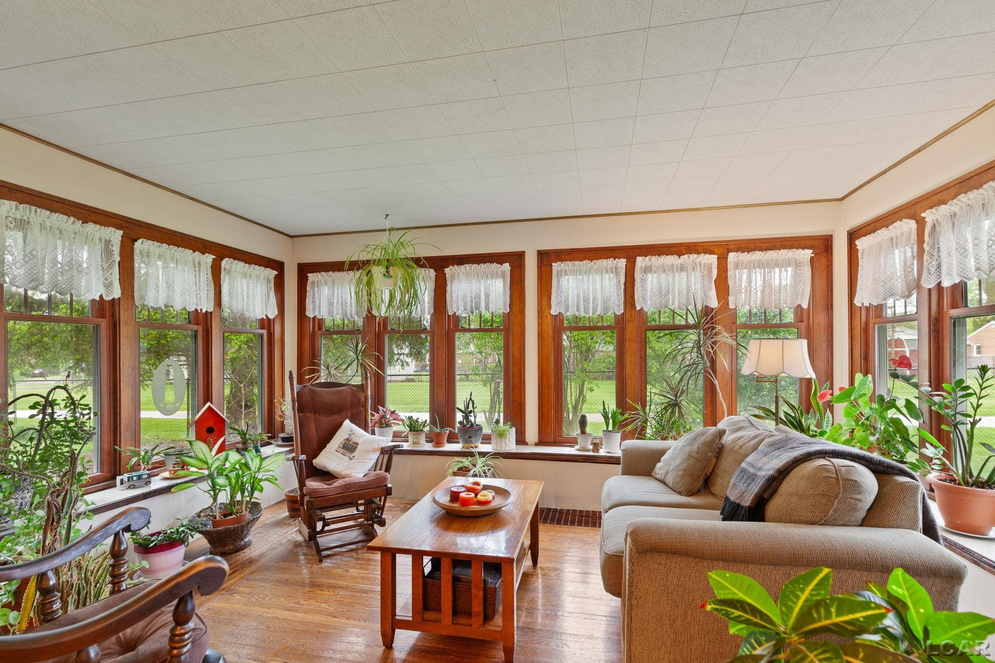 588 W Maple Avenue, Adrian, MI 49221 — Photo 12