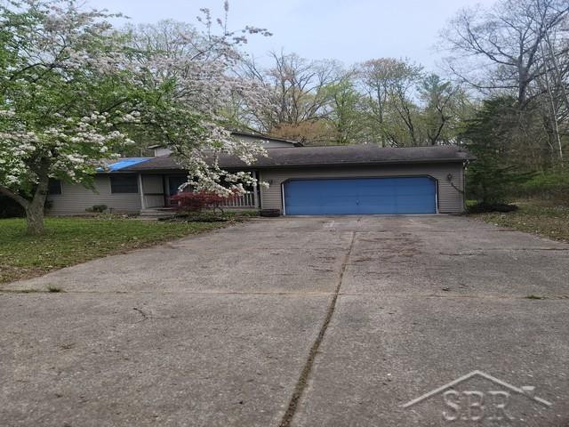 3861 Jim Drive, Bridgeport, MI 48722