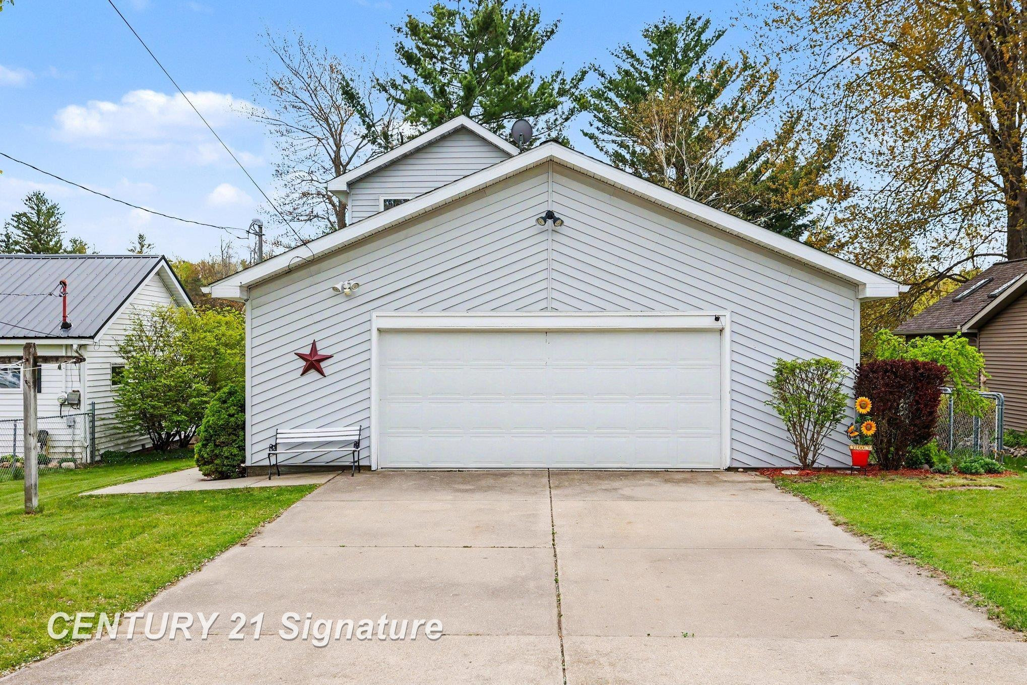 1361 Mckimmy Drive, Beaverton, MI 48612 — Photo 2