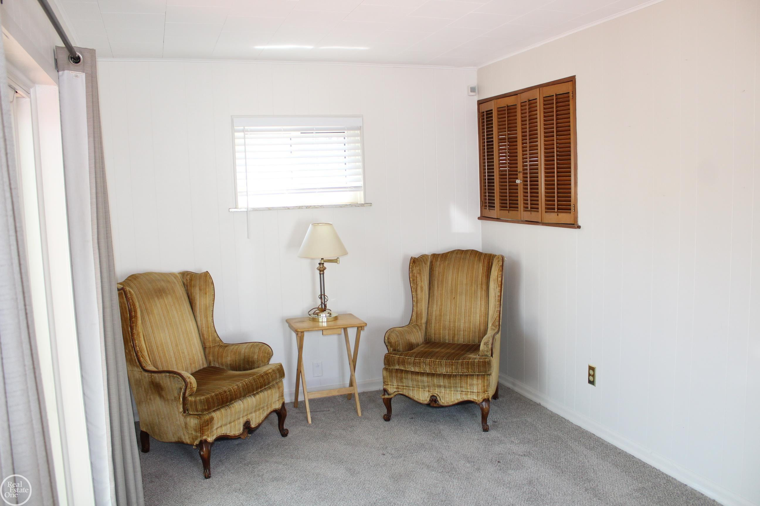 21760 Pleasant Road, Eastpointe, MI 48021 — Photo 18