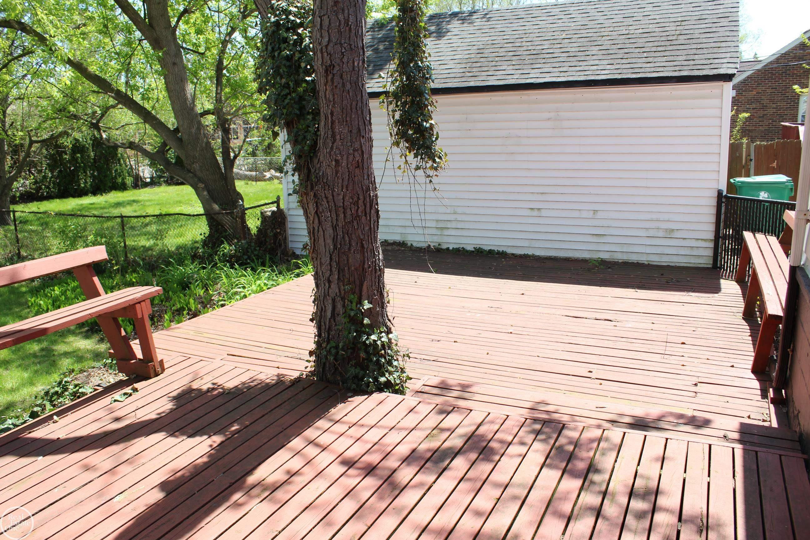 21760 Pleasant Road, Eastpointe, MI 48021 — Photo 22