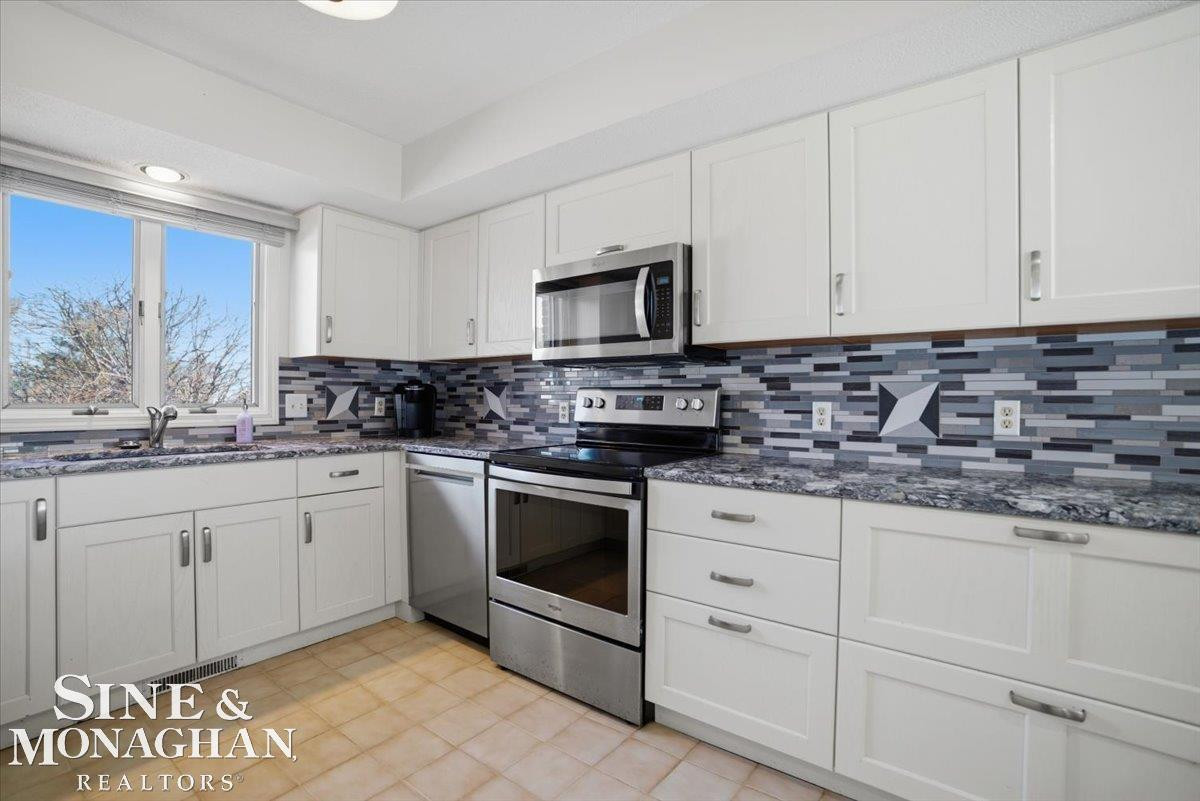 1715 River #44 Road, 44, MI 48079 — Photo 5