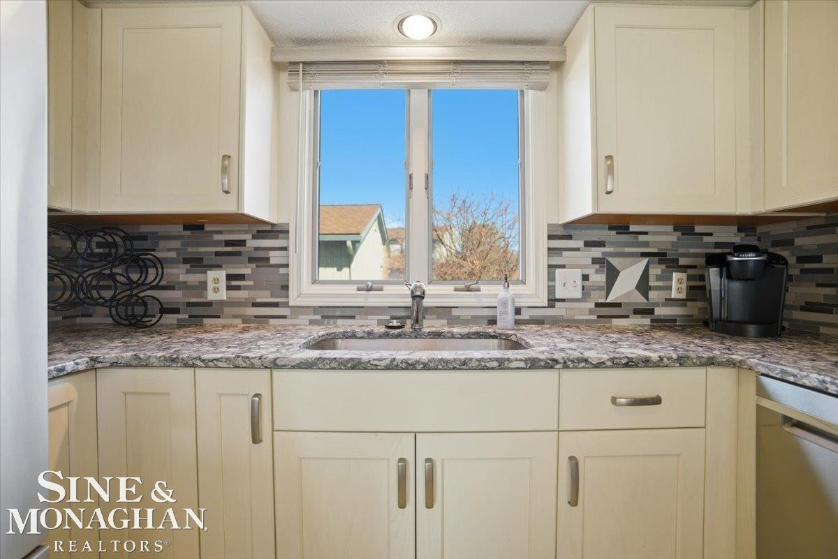 1715 River #44 Road, 44, MI 48079 — Photo 8