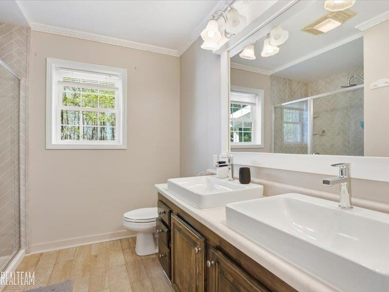 7932 Kilgore Road, MI 48006 — Photo 11