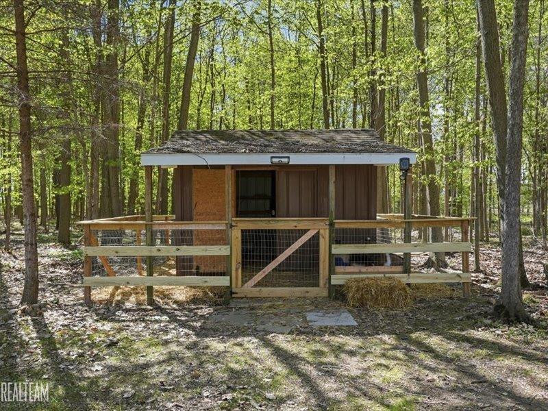 7932 Kilgore Road, MI 48006 — Photo 24