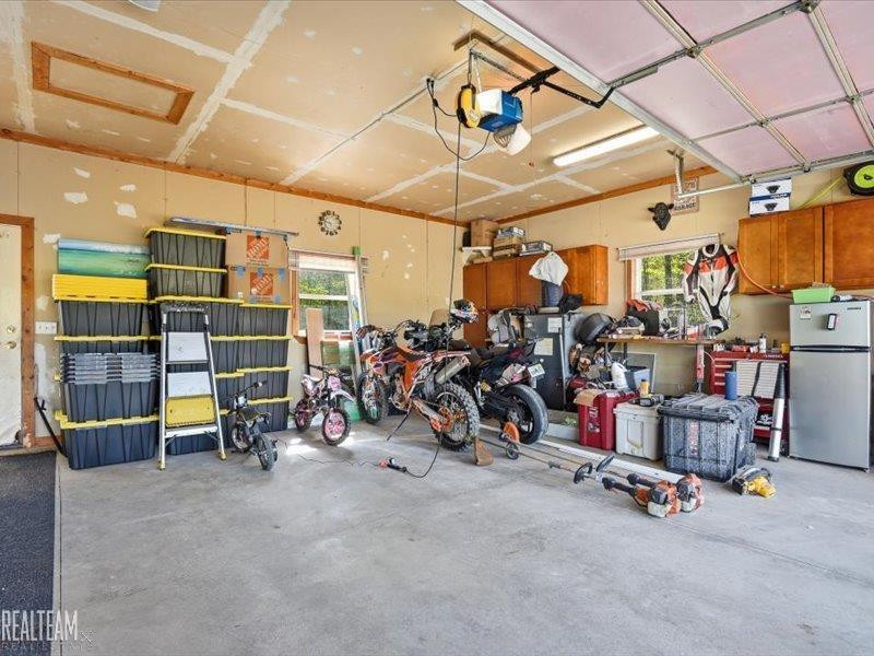 7932 Kilgore Road, MI 48006 — Photo 28