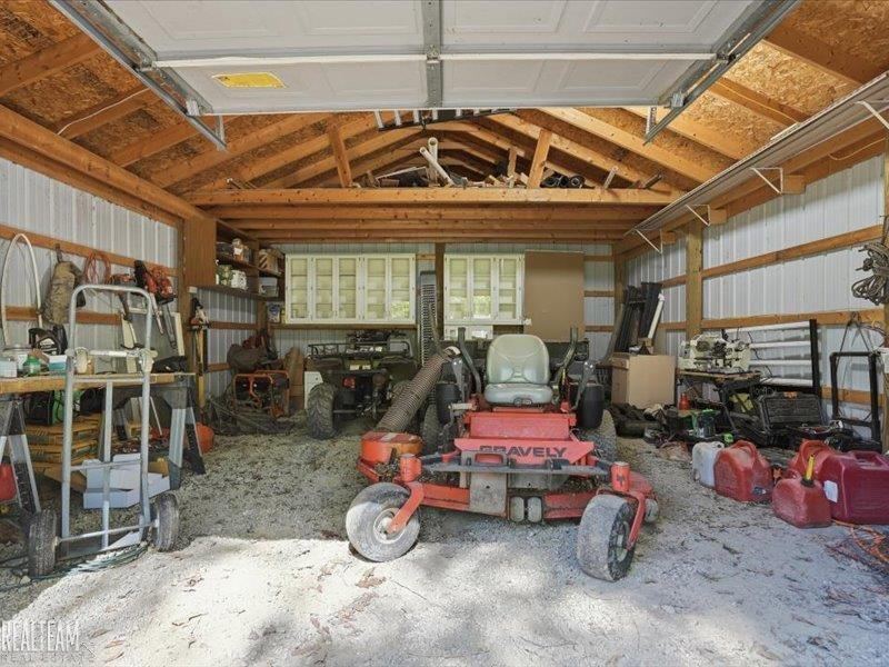 7932 Kilgore Road, MI 48006 — Photo 29