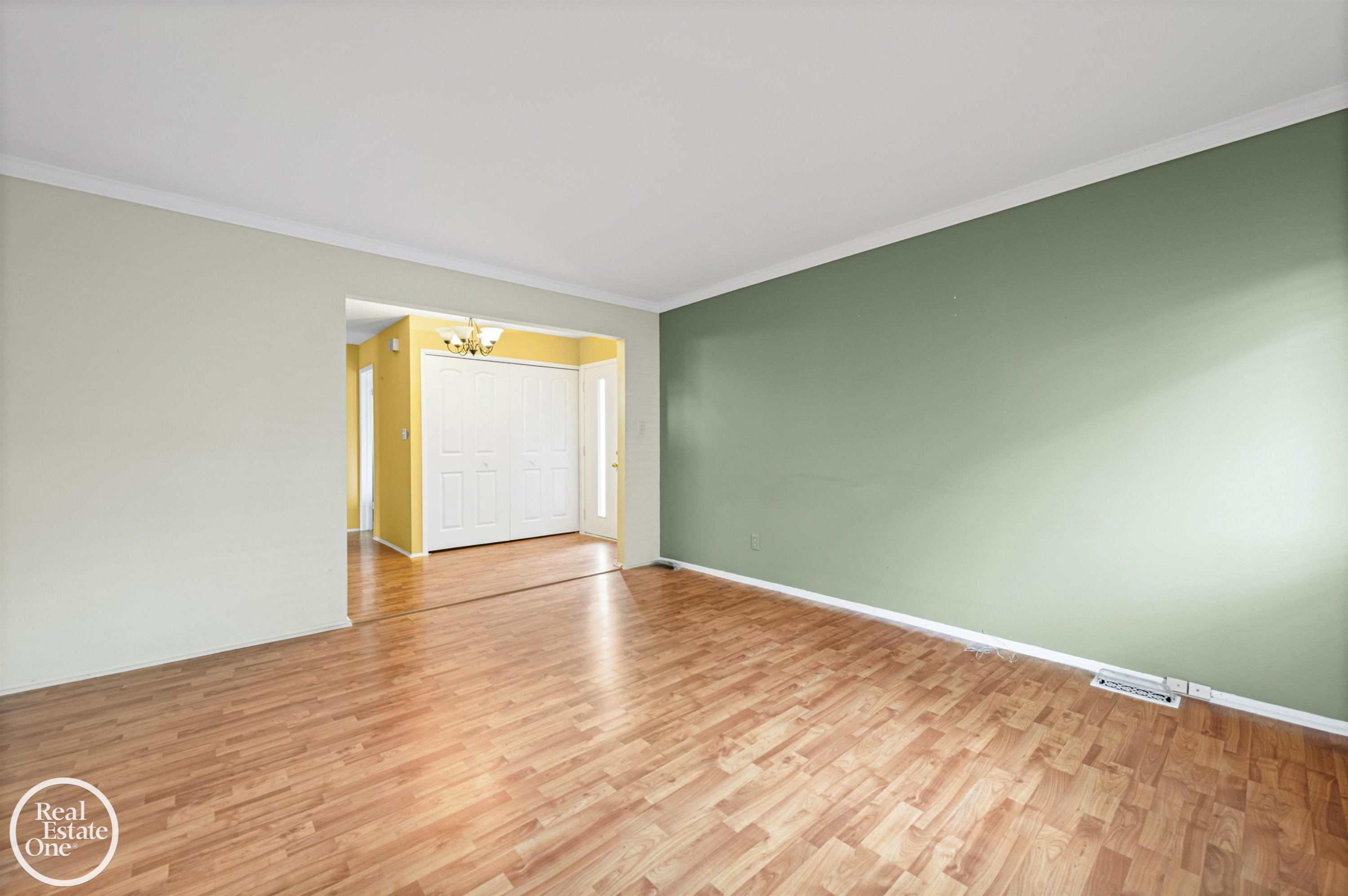 20004 Parkside Street, Saint Clair Shores, MI 48080 — Photo 5