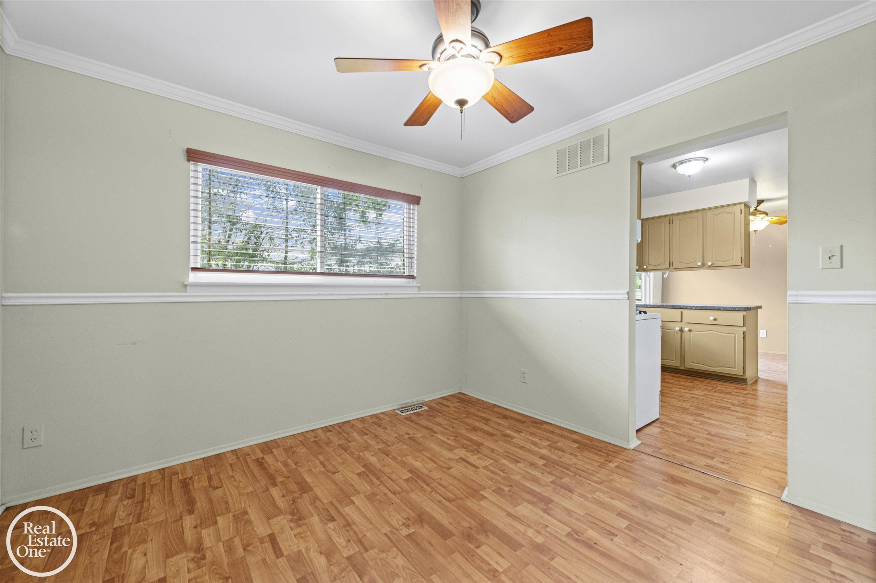 20004 Parkside Street, Saint Clair Shores, MI 48080 — Photo 7