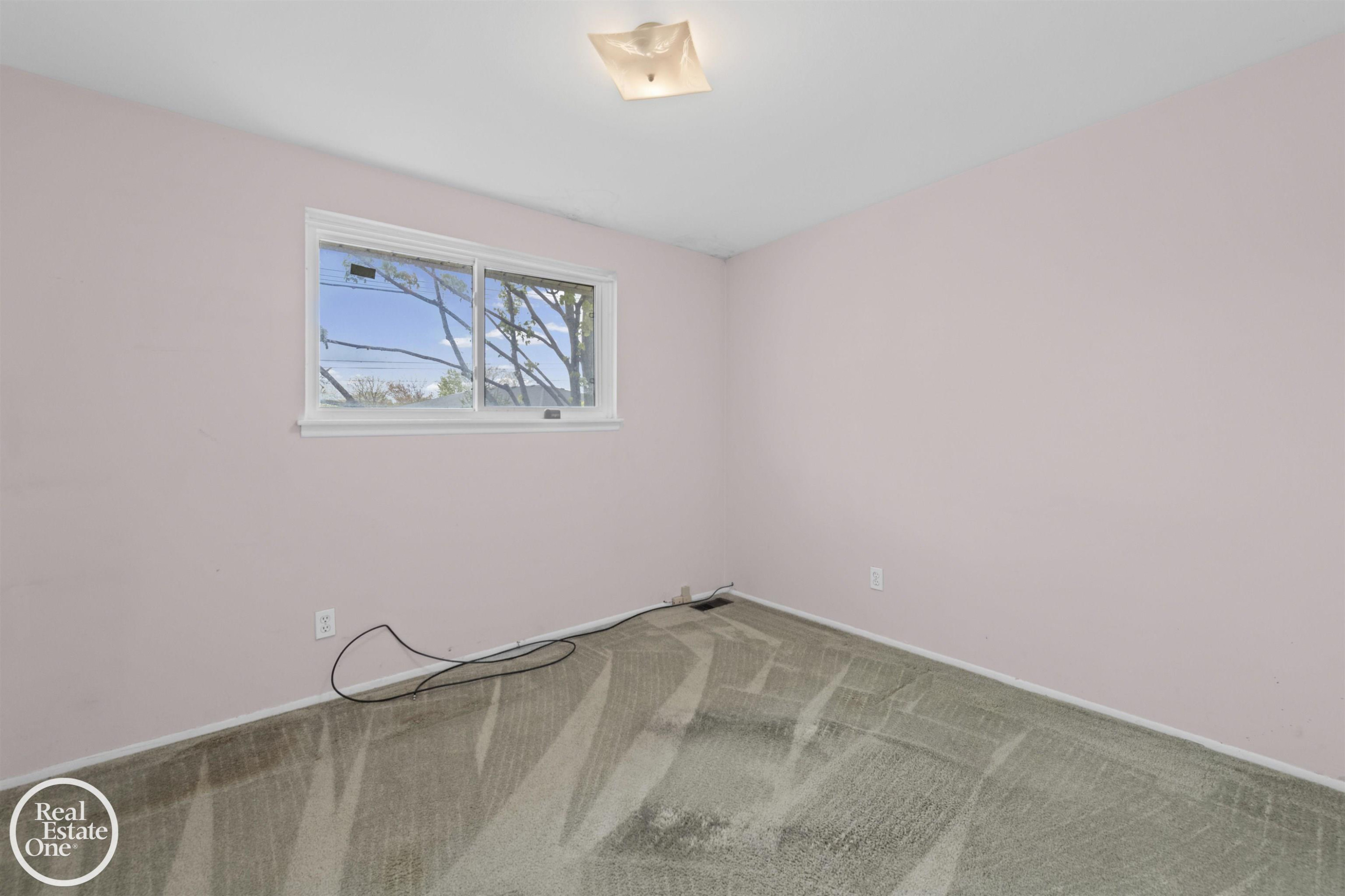 20004 Parkside Street, Saint Clair Shores, MI 48080 — Photo 16