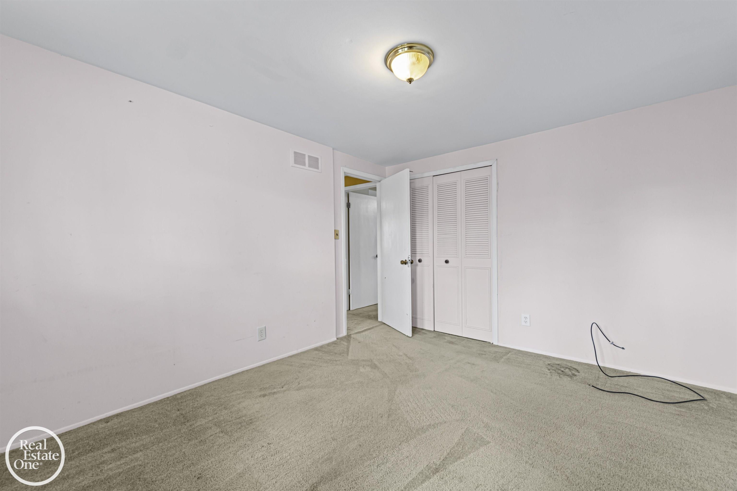 20004 Parkside Street, Saint Clair Shores, MI 48080 — Photo 20