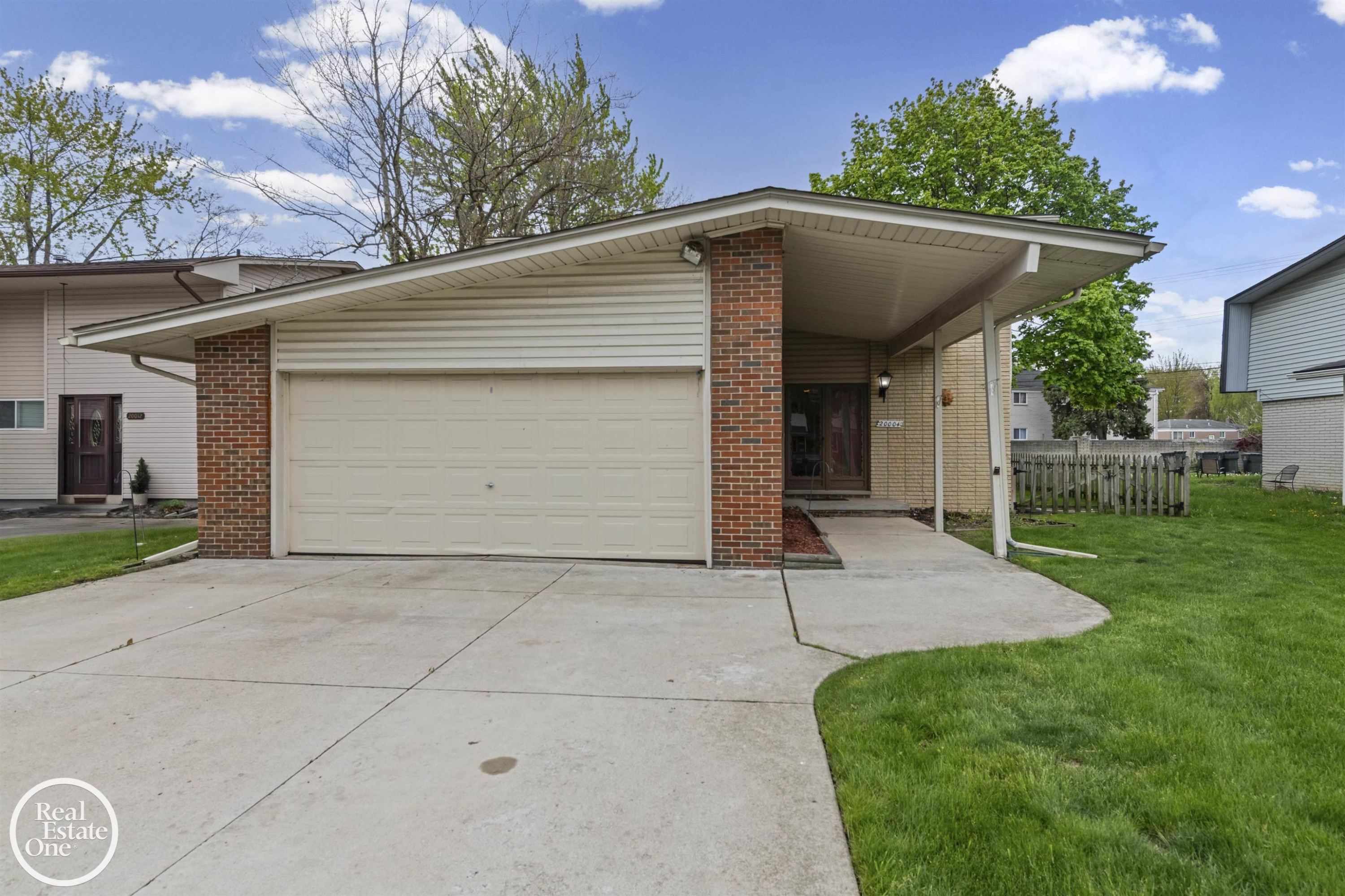 20004 Parkside Street, Saint Clair Shores, MI 48080 — Photo 30