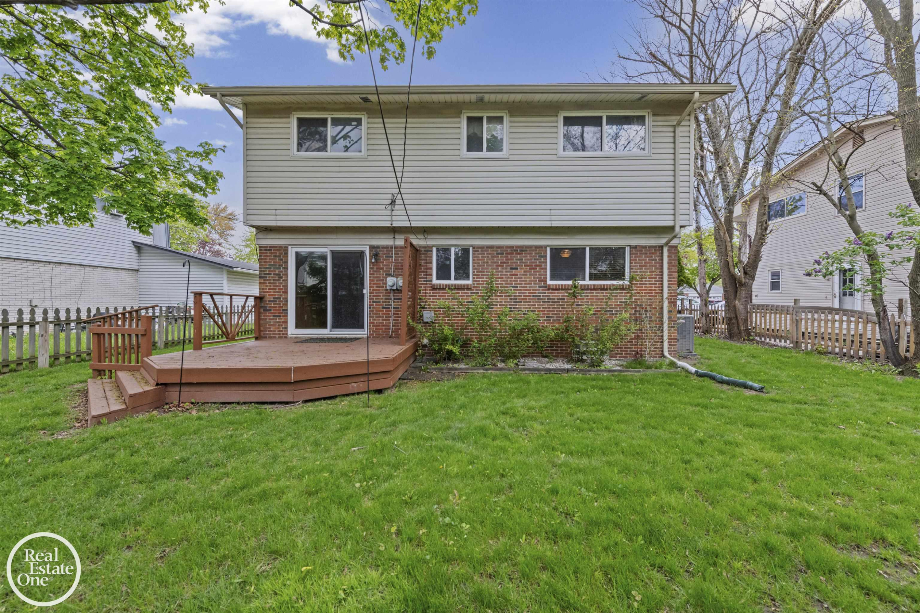 20004 Parkside Street, Saint Clair Shores, MI 48080 — Photo 33