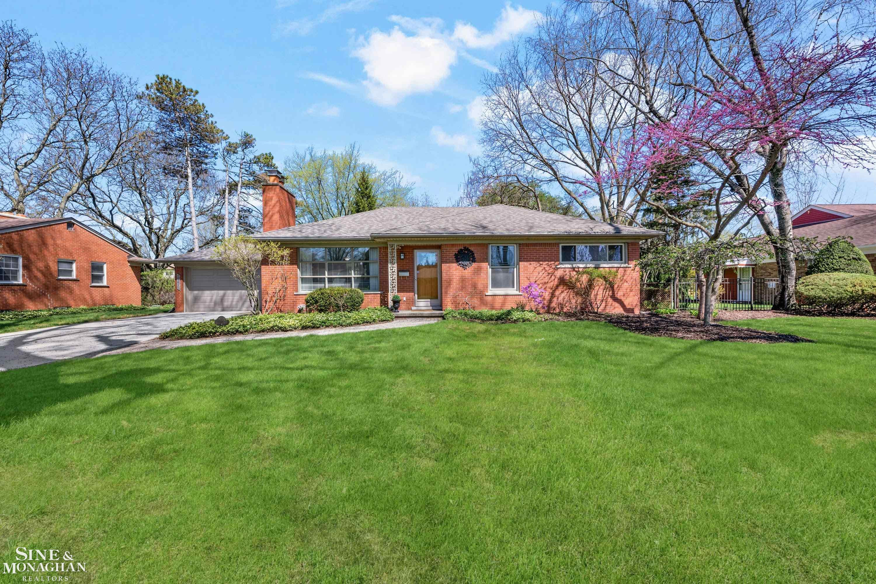 21615 Alexander Street, Saint Clair Shores, MI 48081 — Photo 2