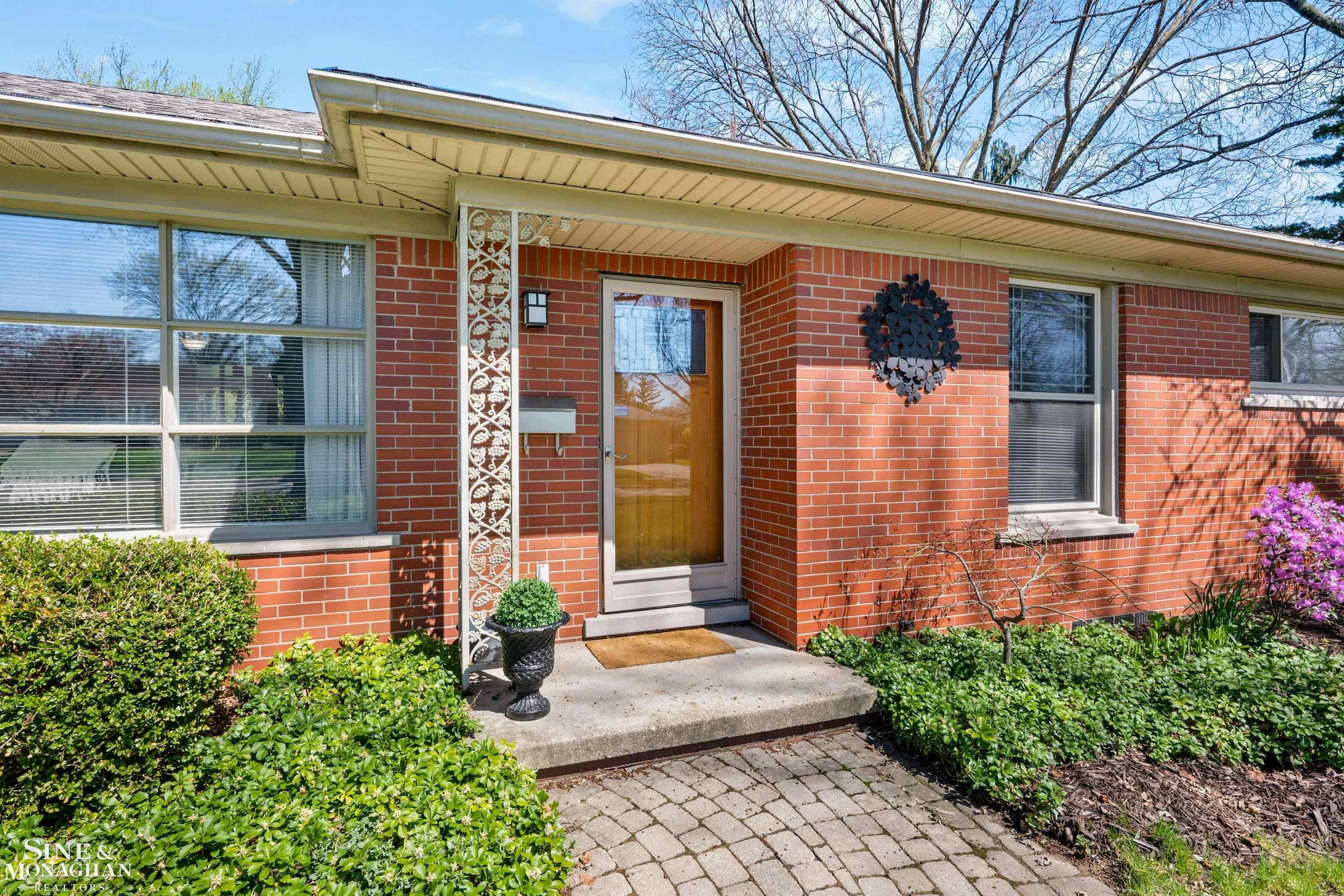21615 Alexander Street, Saint Clair Shores, MI 48081 — Photo 4