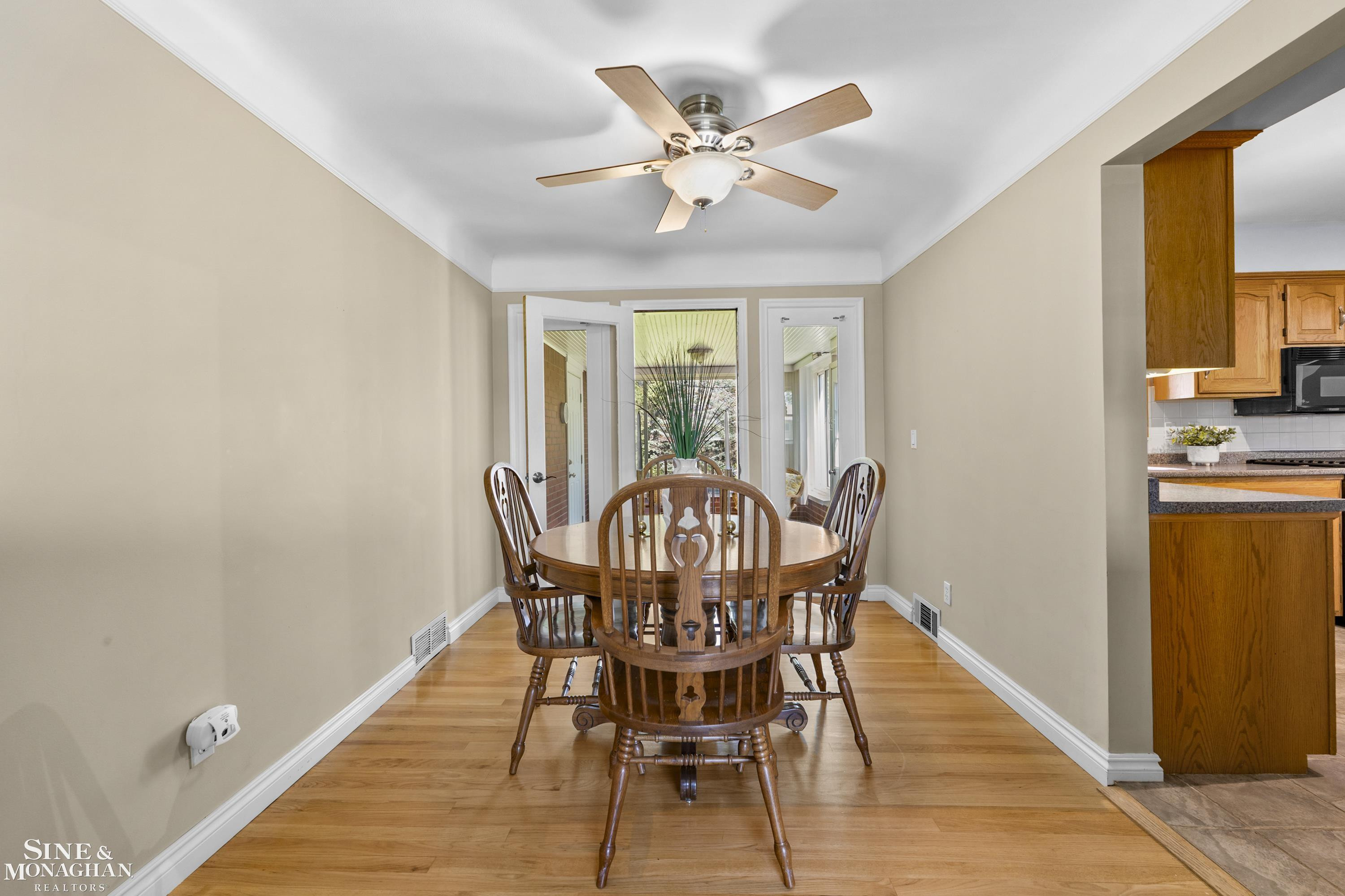 21615 Alexander Street, Saint Clair Shores, MI 48081 — Photo 11