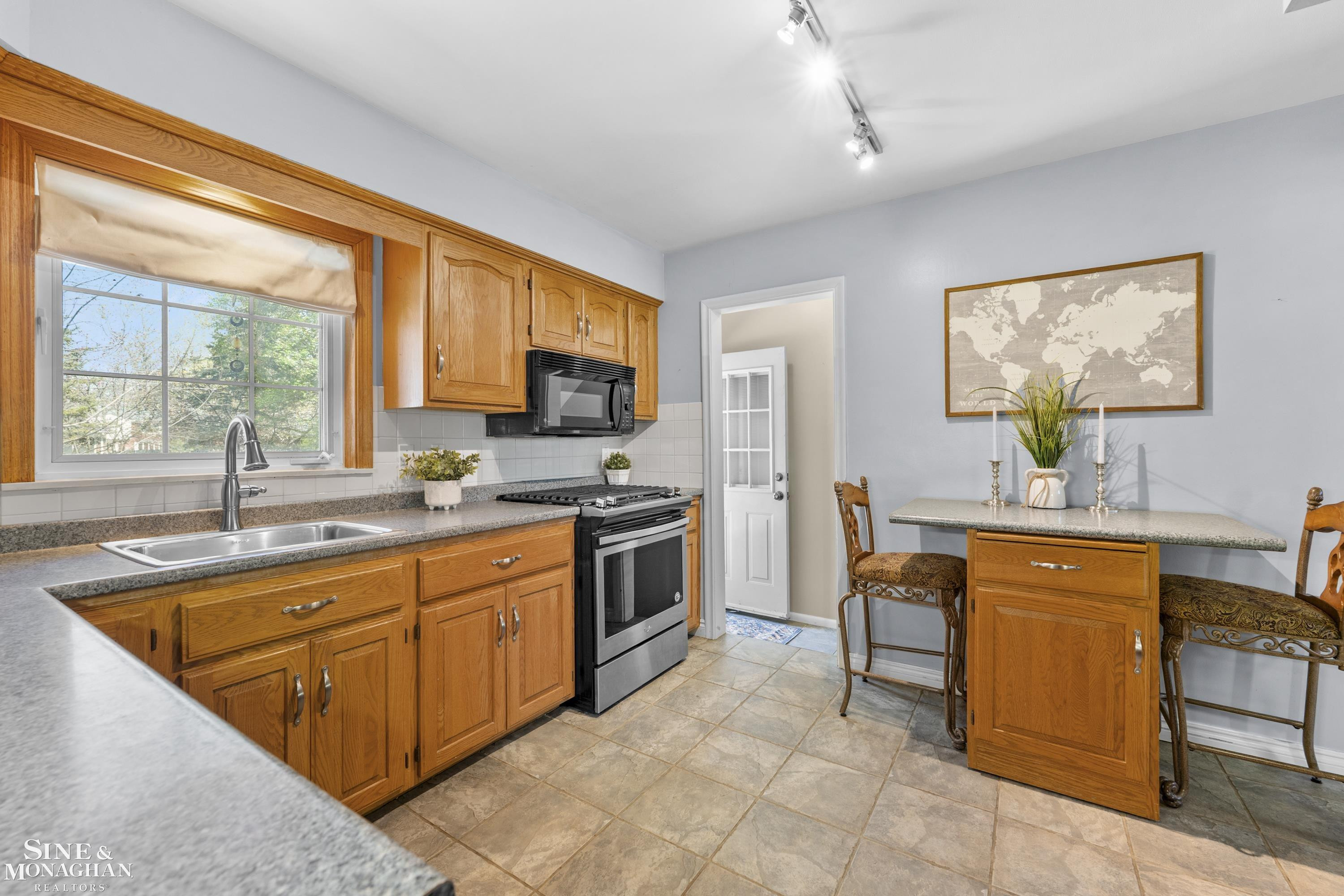21615 Alexander Street, Saint Clair Shores, MI 48081 — Photo 16