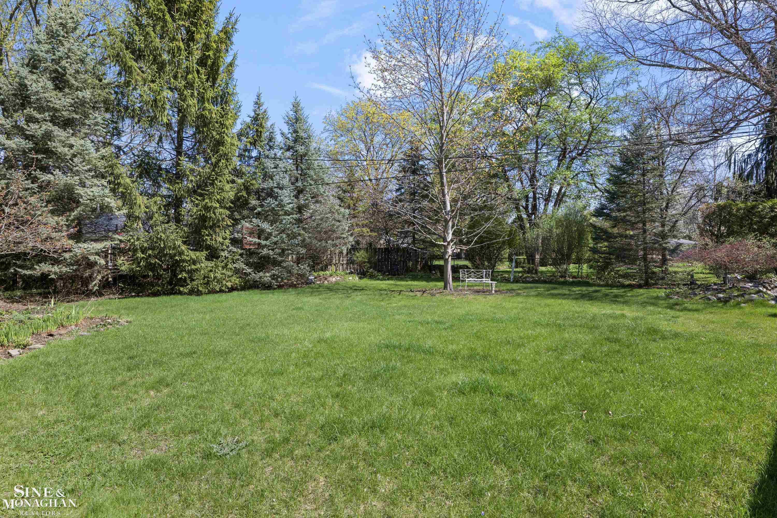 21615 Alexander Street, Saint Clair Shores, MI 48081 — Photo 37