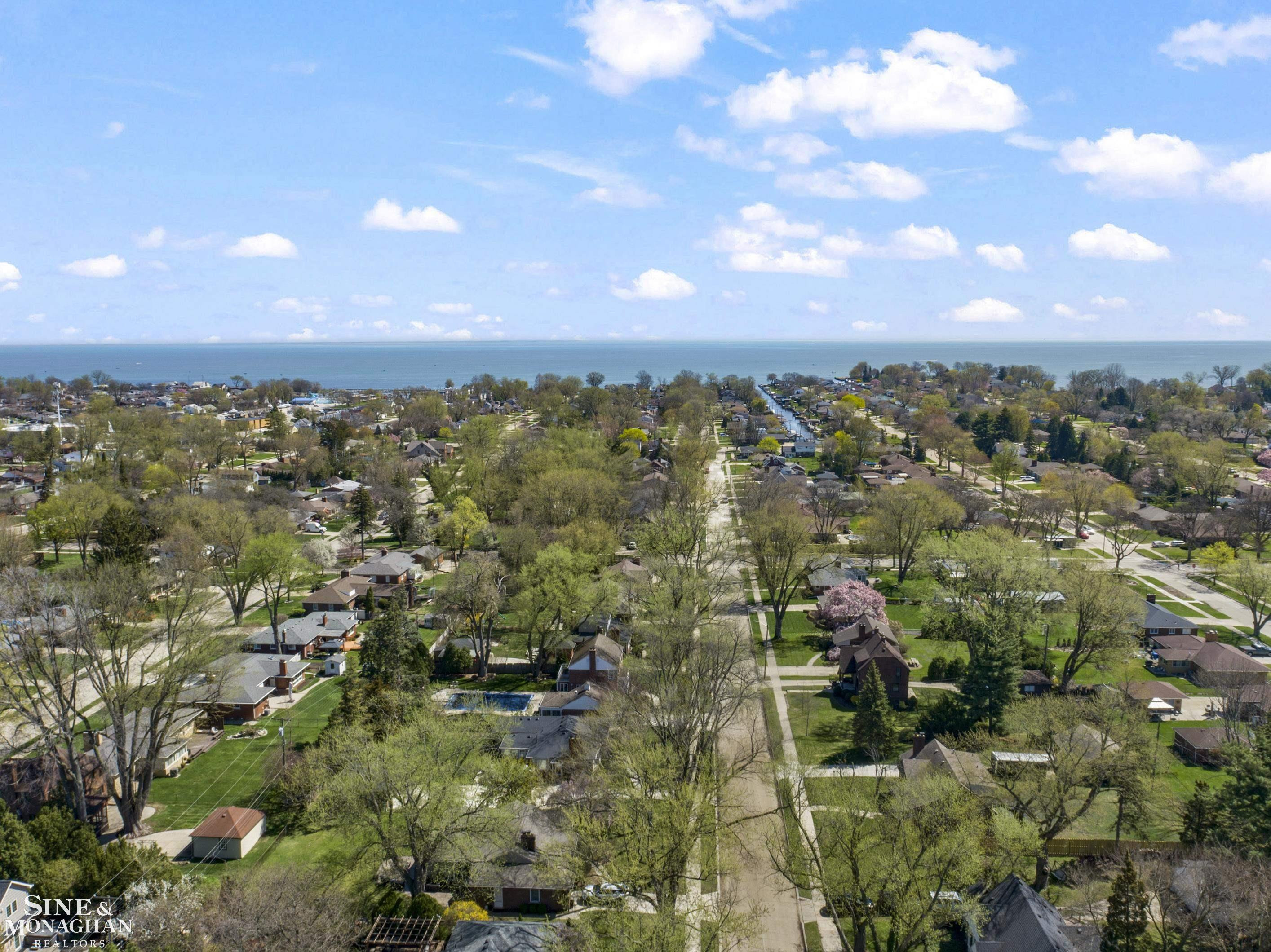 21615 Alexander Street, Saint Clair Shores, MI 48081 — Photo 38