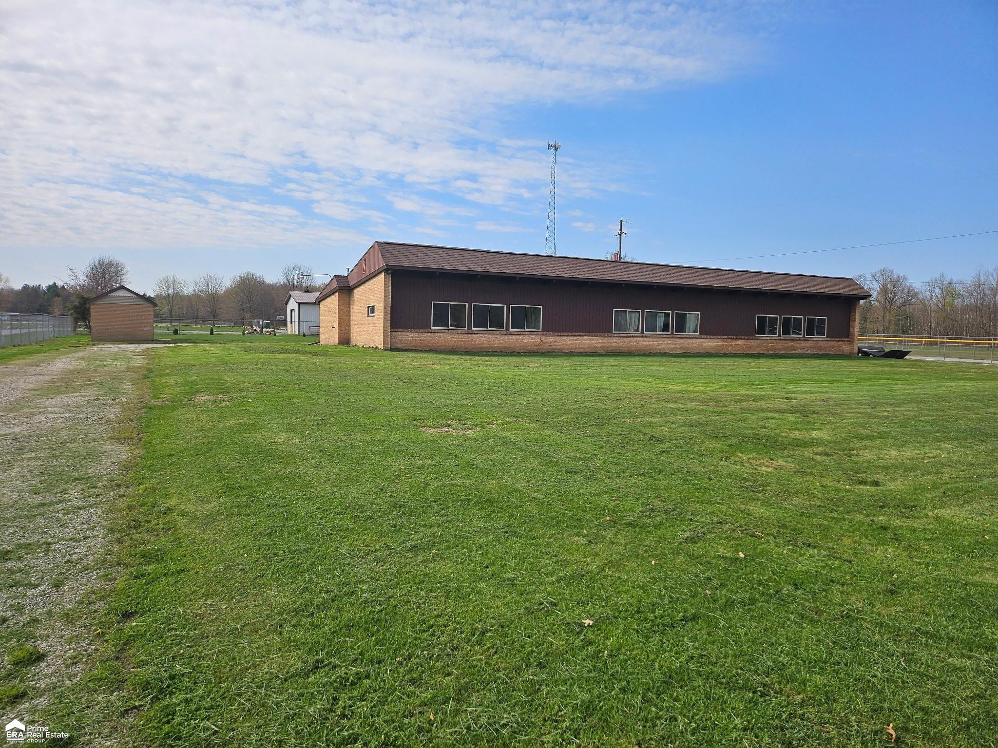 2360 E Burt Road, Burt, MI 48417 — Photo 2