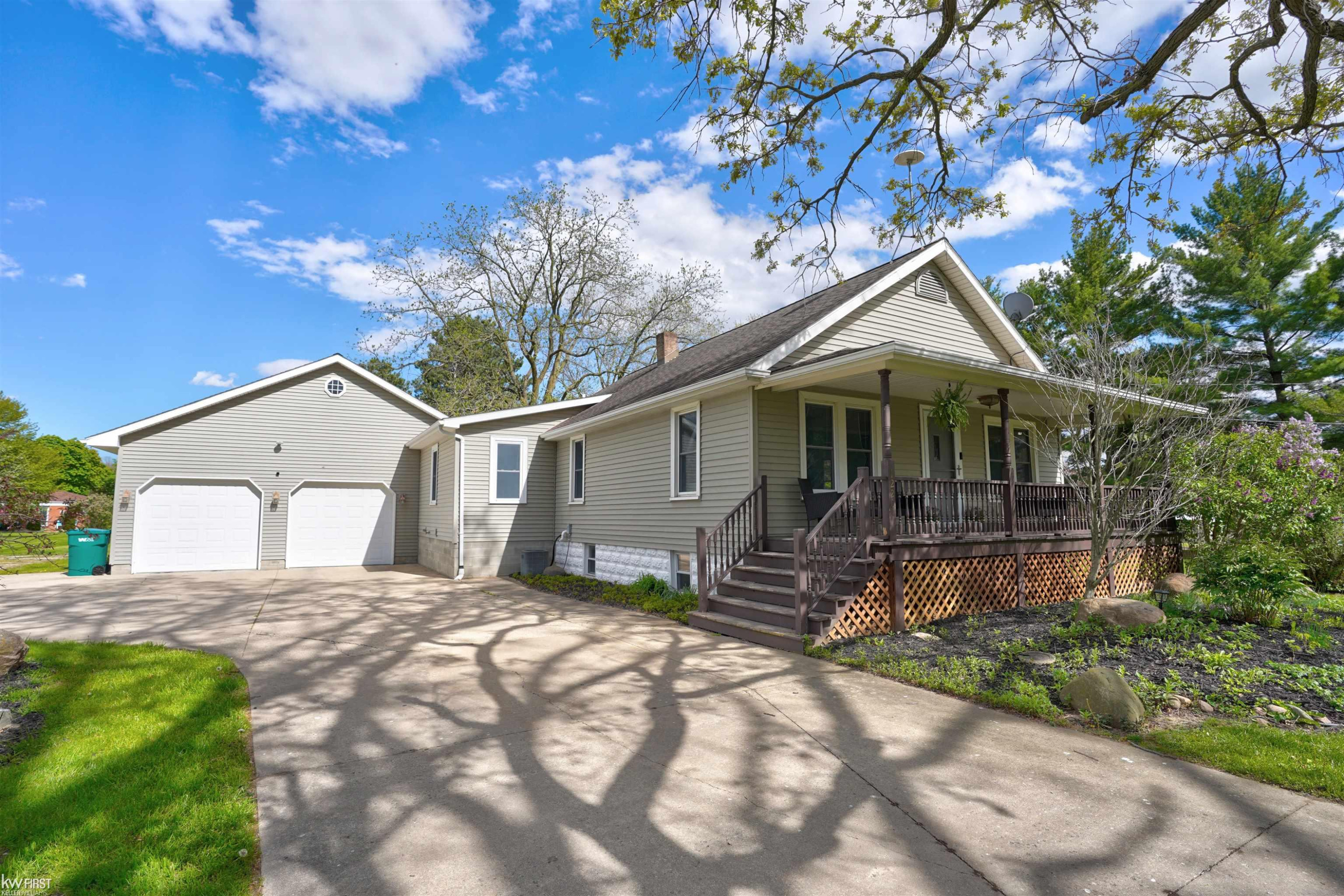 1220 N Chipman Street, Owosso, MI 48867 — Photo 2