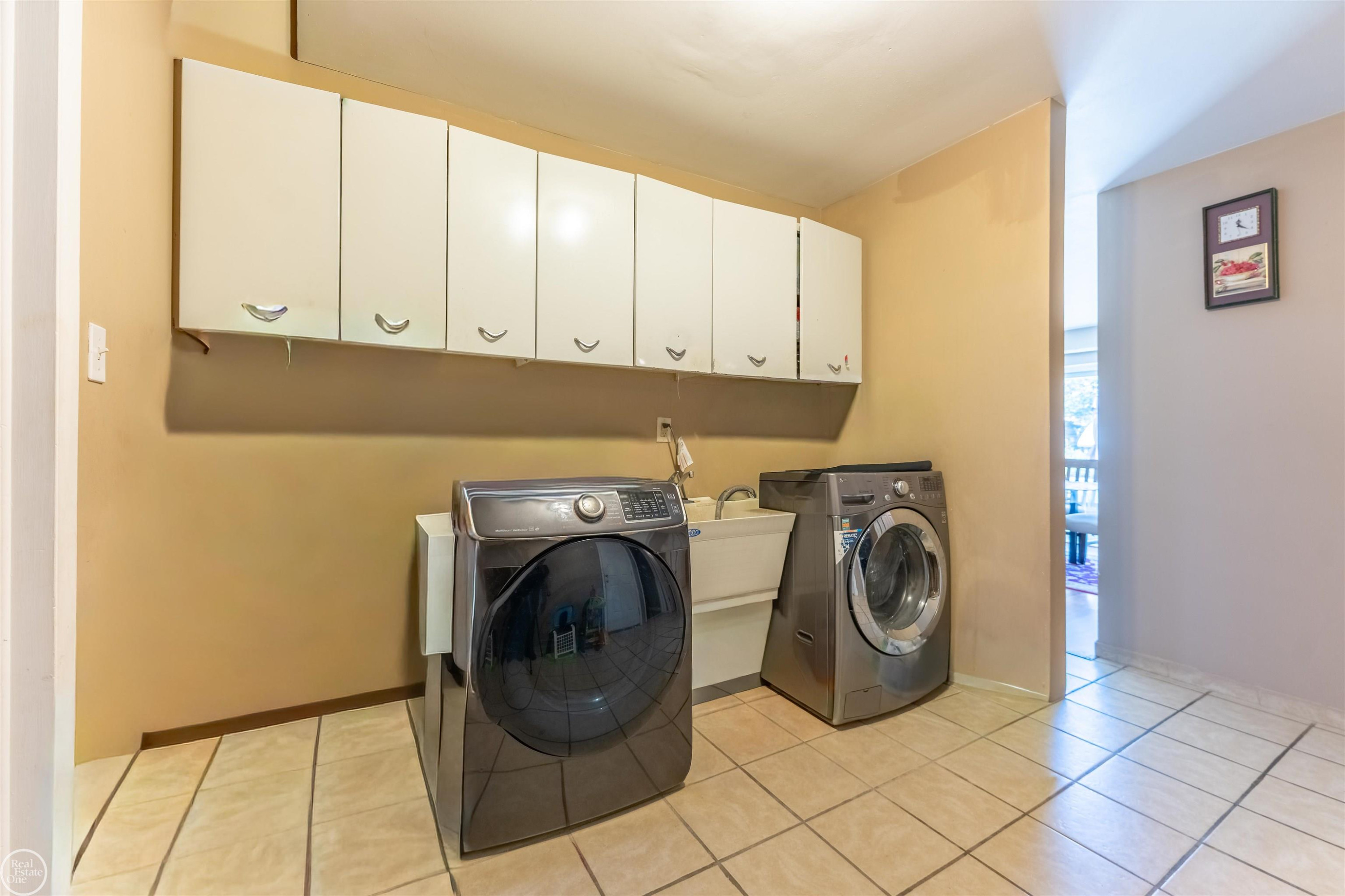 41466 Dequindre Road, Sterling Heights, MI 48314 — Photo 9