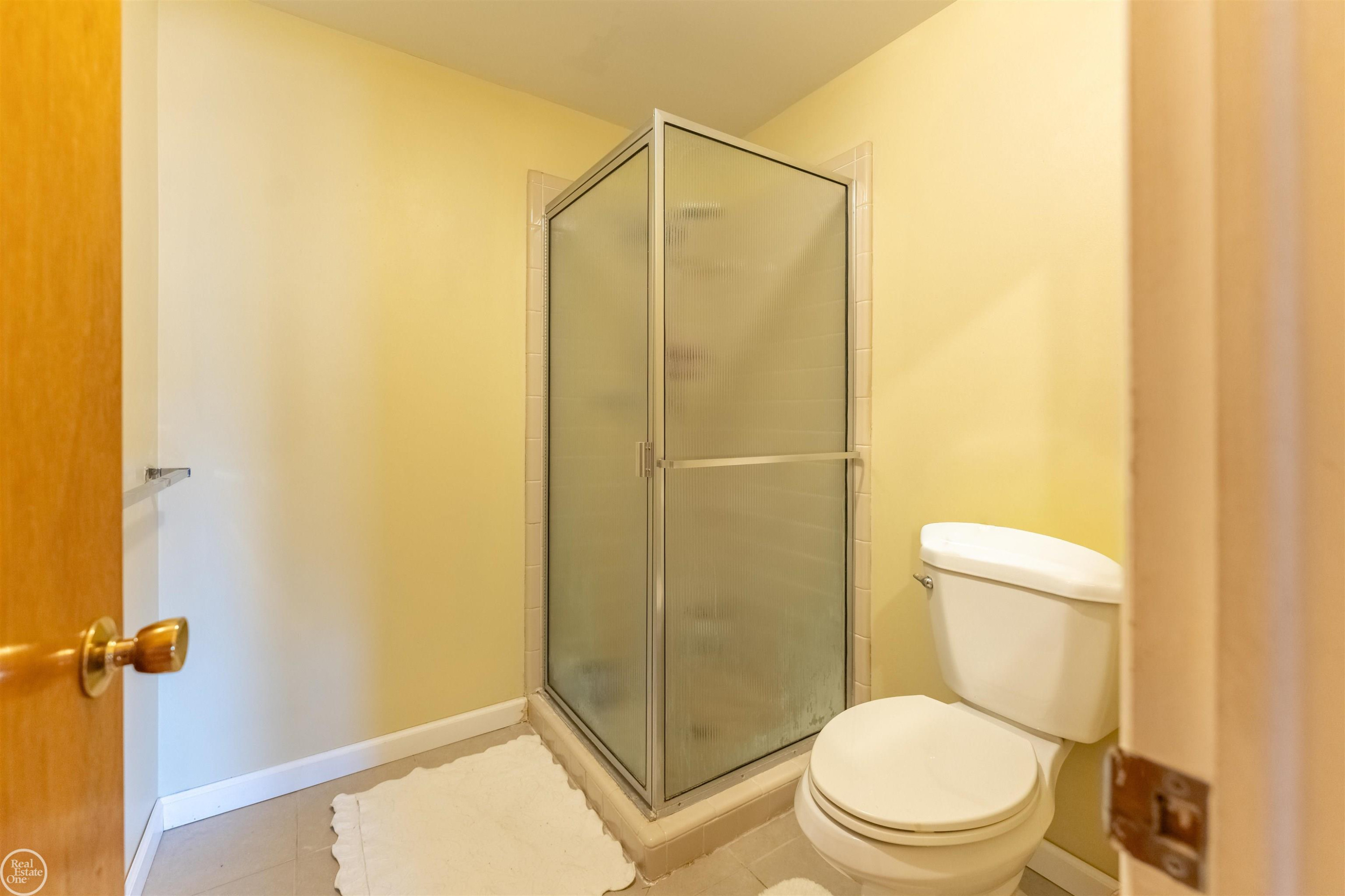 41466 Dequindre Road, Sterling Heights, MI 48314 — Photo 13