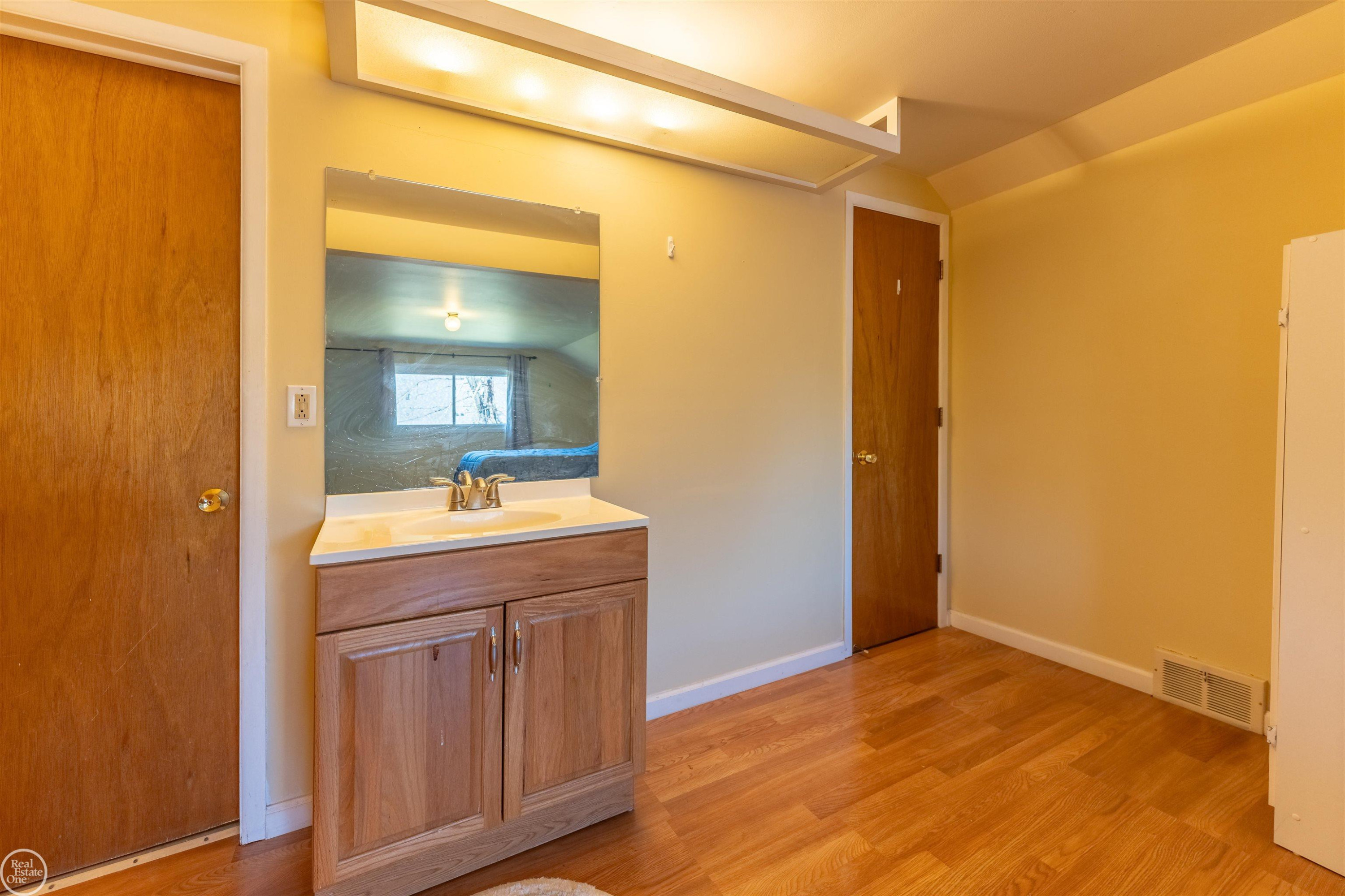 41466 Dequindre Road, Sterling Heights, MI 48314 — Photo 20