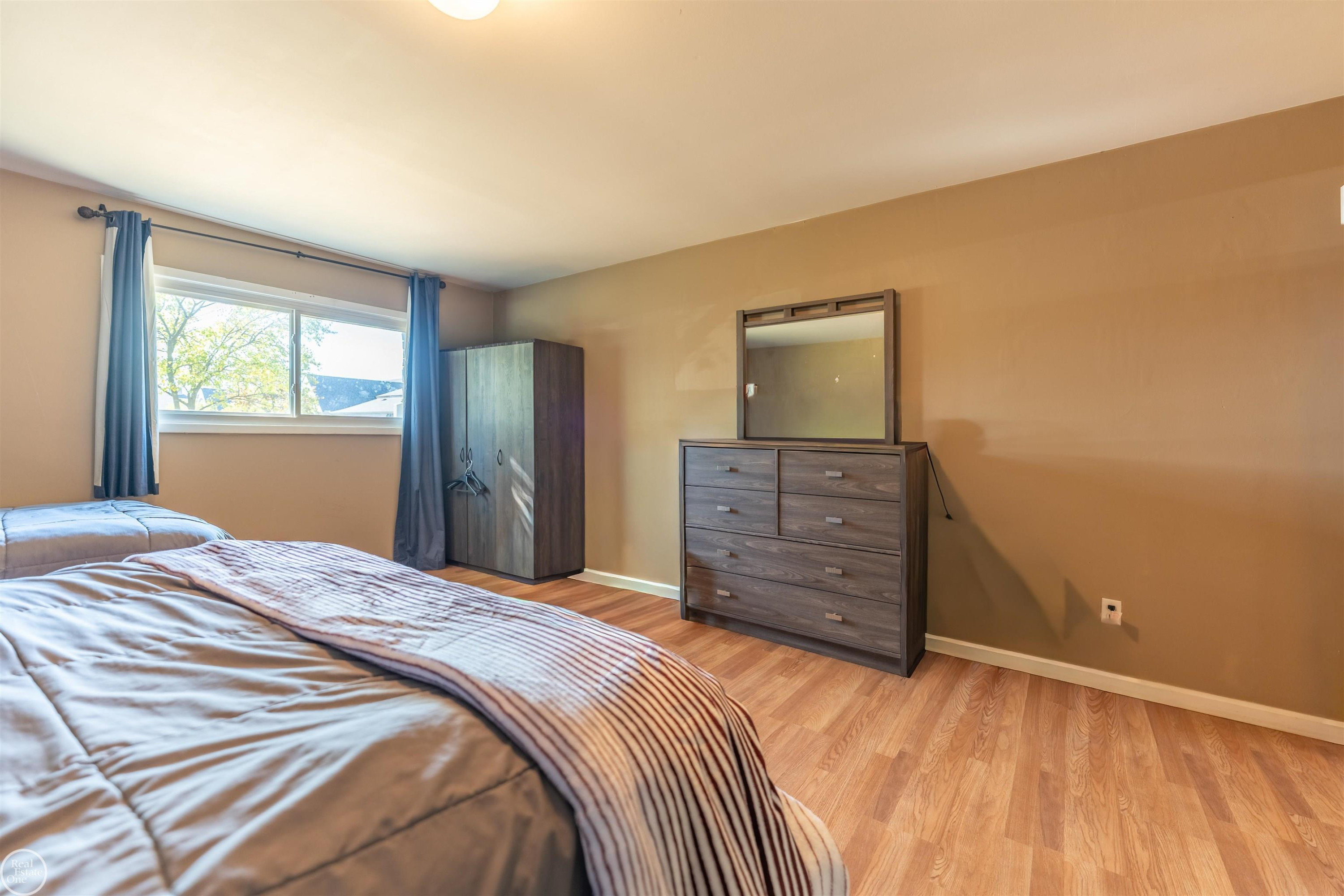 41466 Dequindre Road, Sterling Heights, MI 48314 — Photo 27