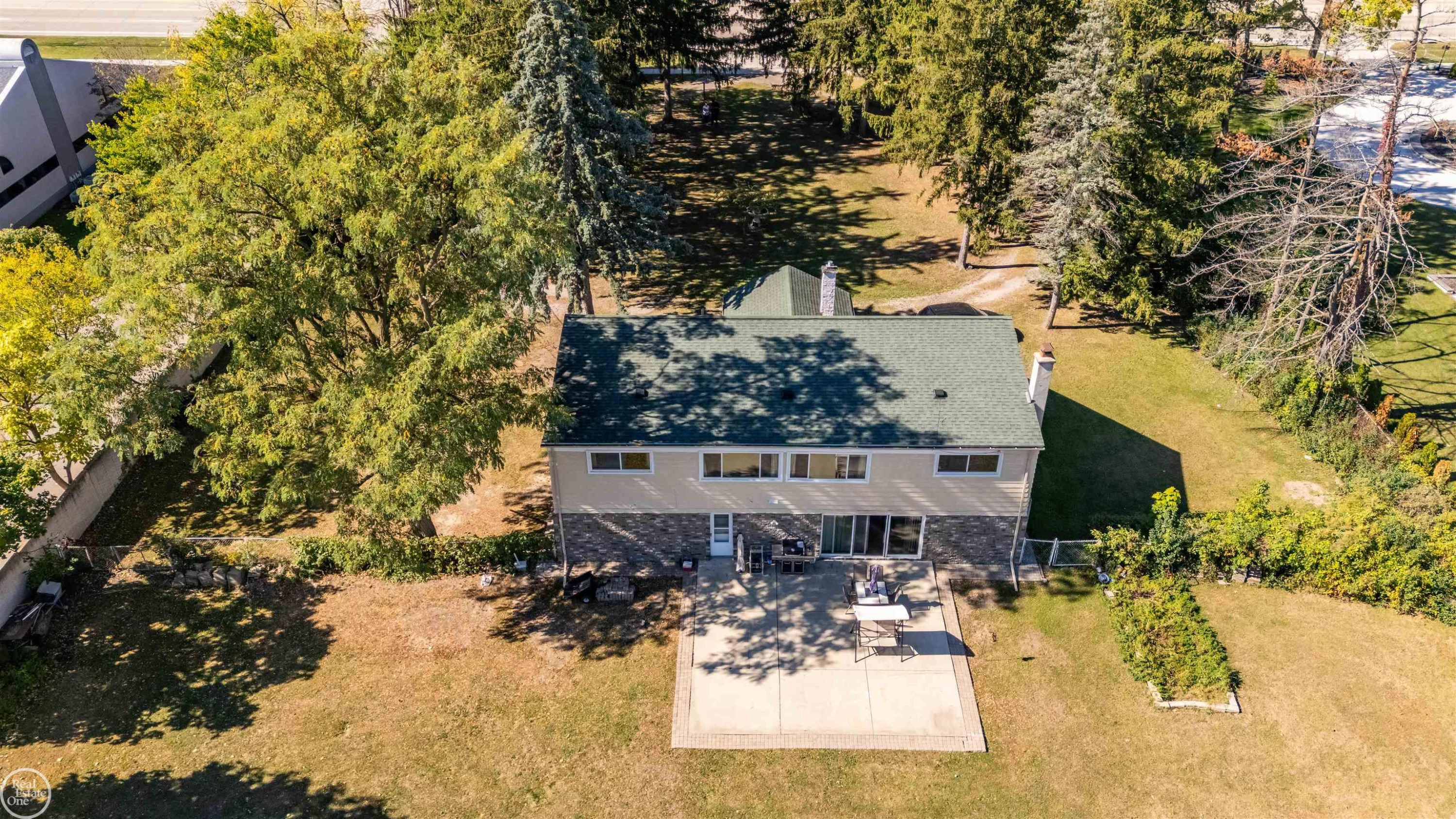 41466 Dequindre Road, Sterling Heights, MI 48314 — Photo 32