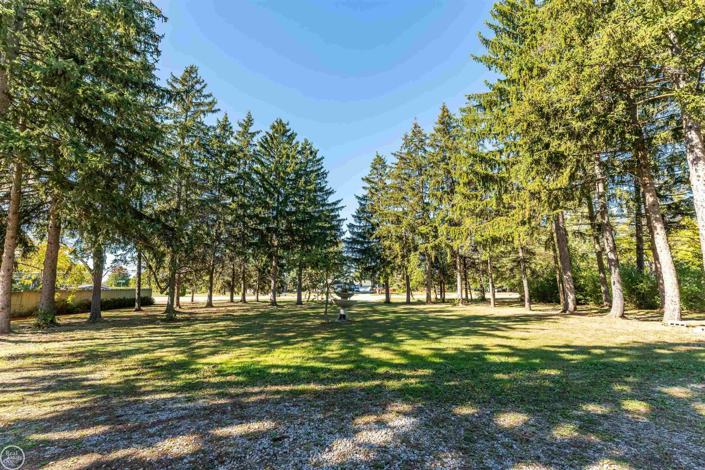 41466 Dequindre Road, Sterling Heights, MI 48314 — Photo 49