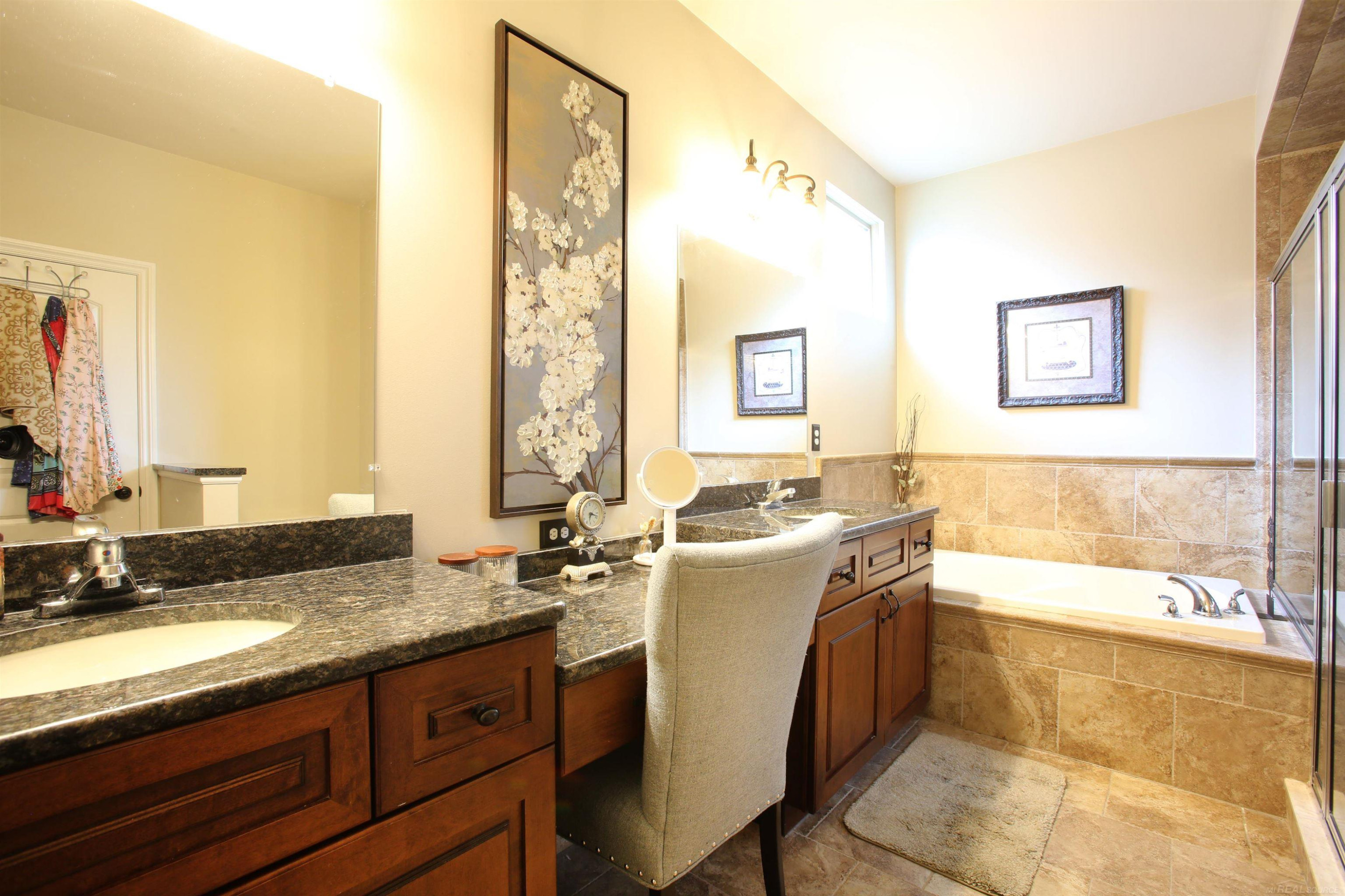 45483 Shoal Drive, Macomb, MI 48044 — Photo 28