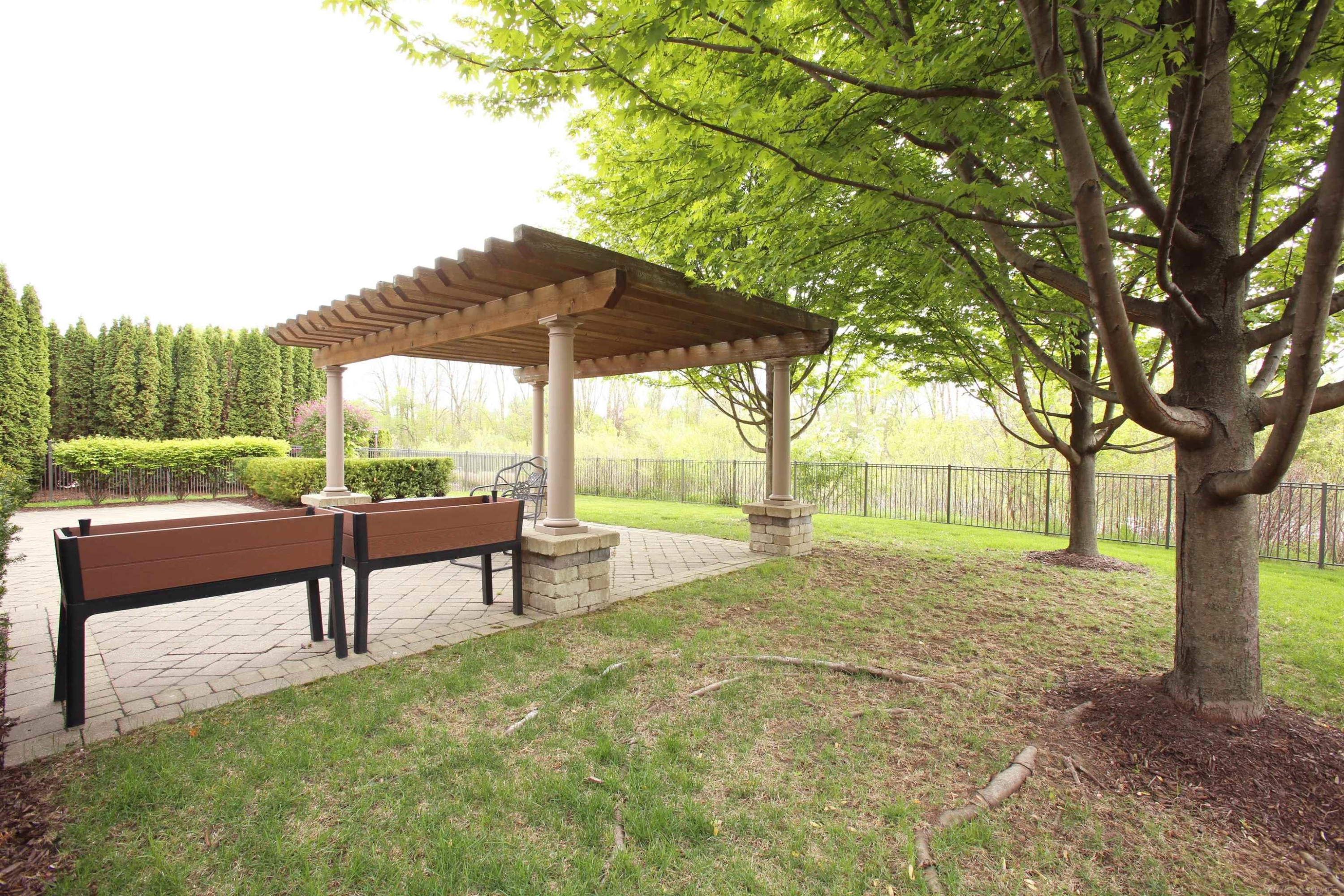 45483 Shoal Drive, Macomb, MI 48044 — Photo 46