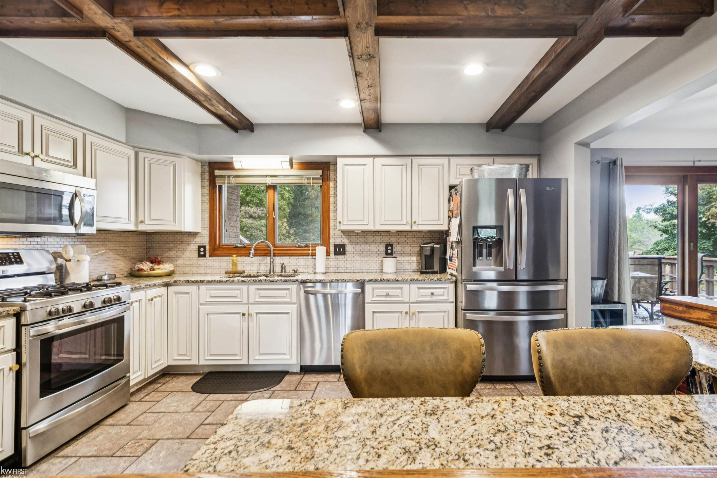 1244 Pomona Court, Fenton, MI 48430 — Photo 3