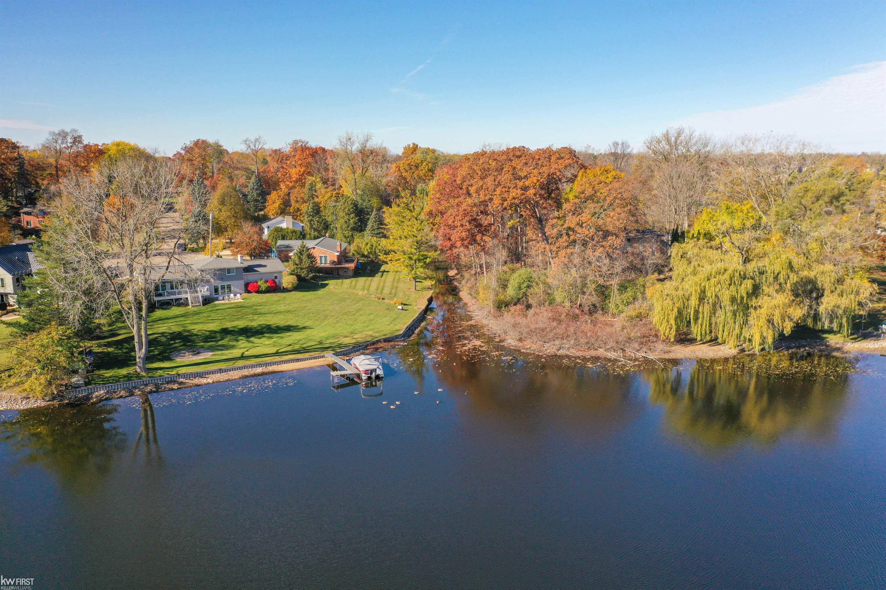 1244 Pomona Court, Fenton, MI 48430 — Photo 10