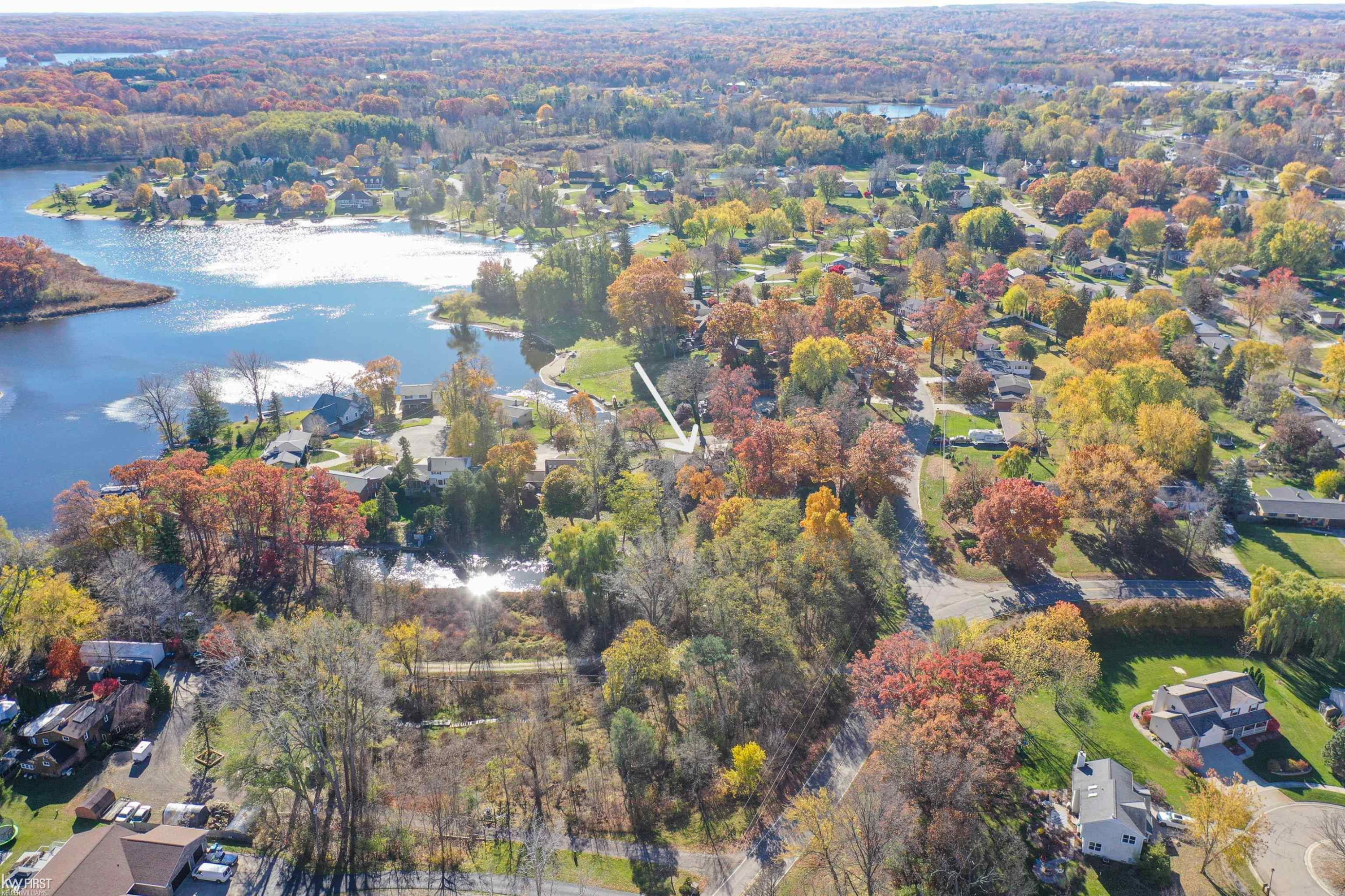 1244 Pomona Court, Fenton, MI 48430 — Photo 17
