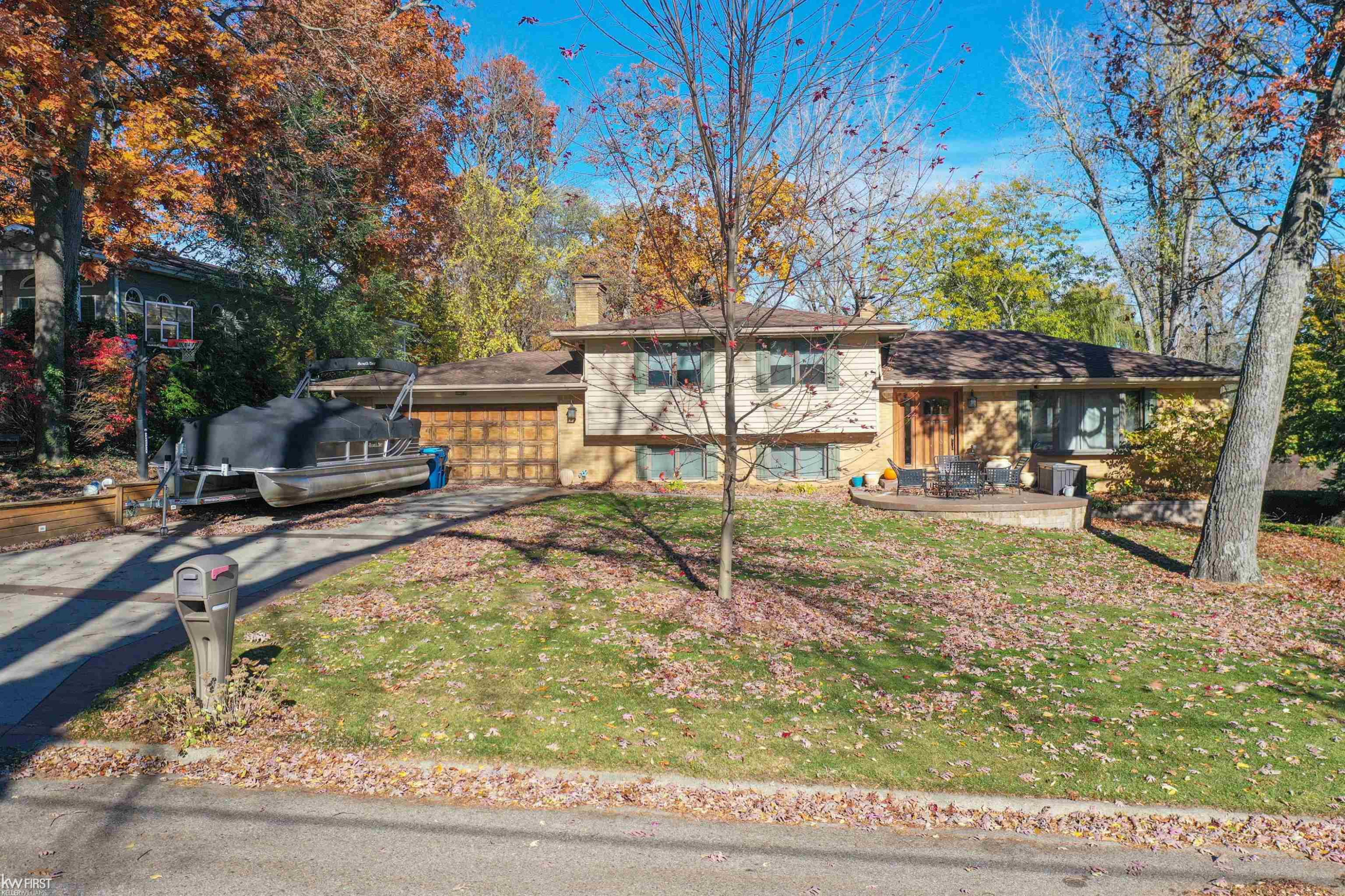1244 Pomona Court, Fenton, MI 48430 — Photo 18