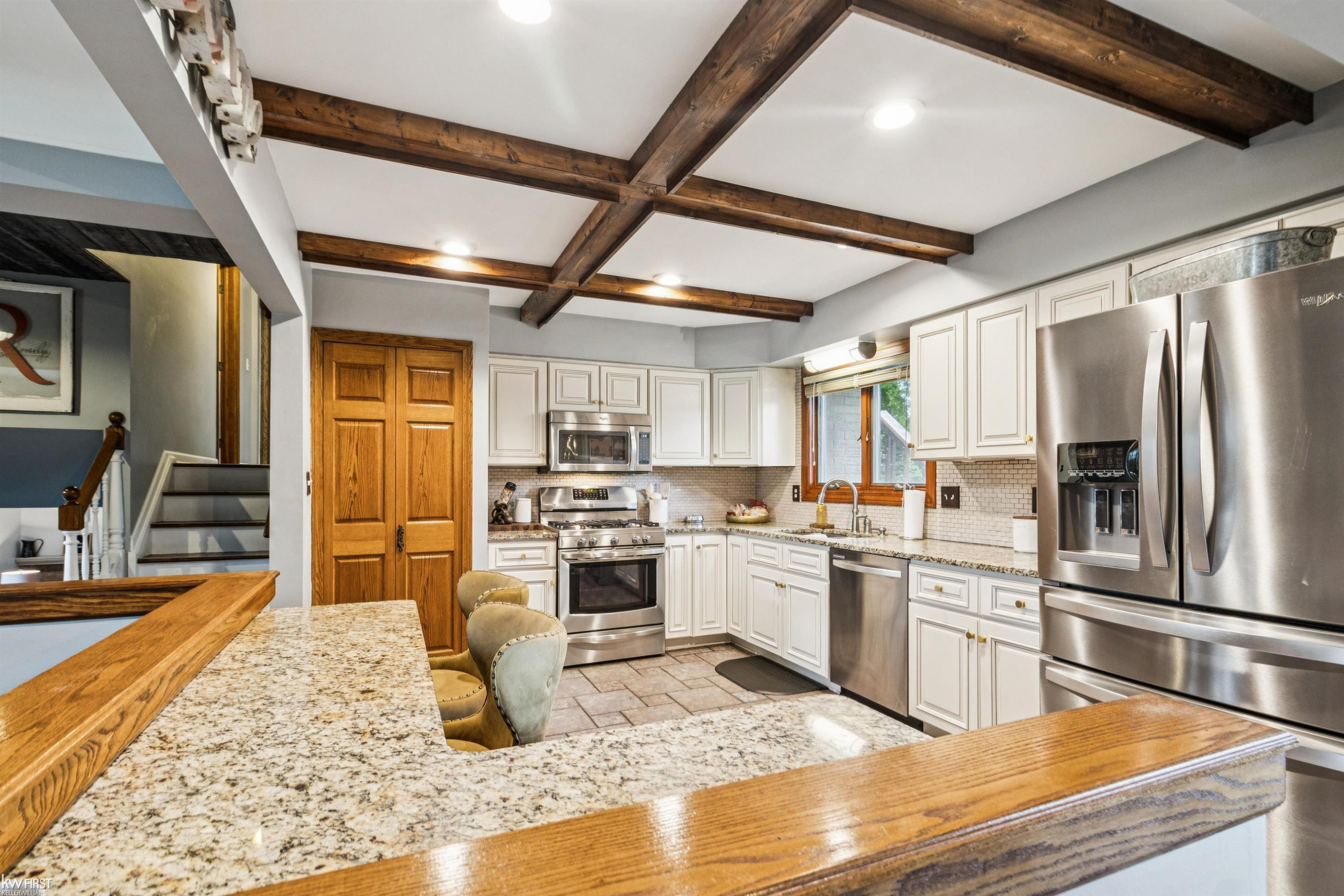 1244 Pomona Court, Fenton, MI 48430 — Photo 23