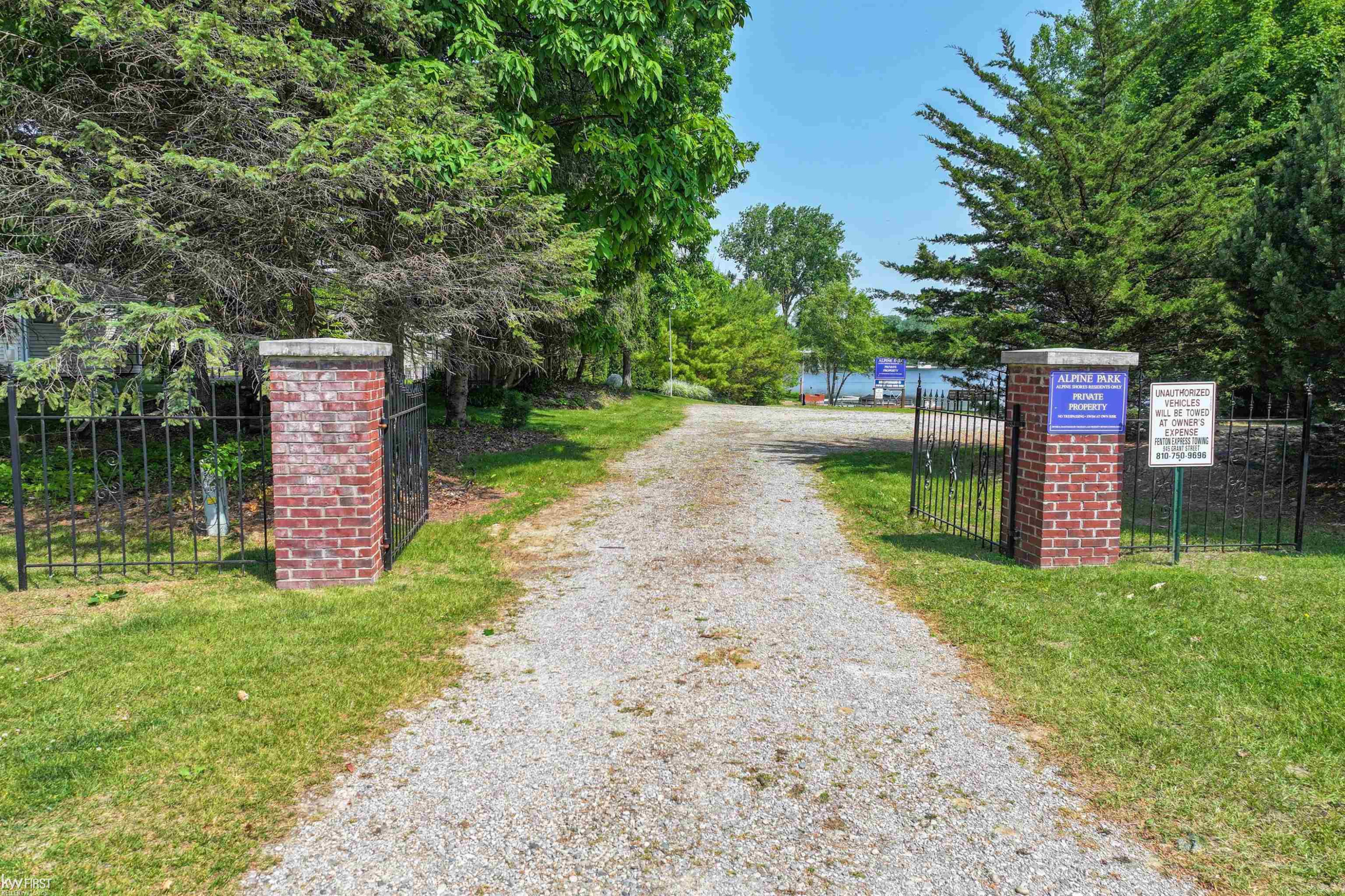 1244 Pomona Court, Fenton, MI 48430 — Photo 46