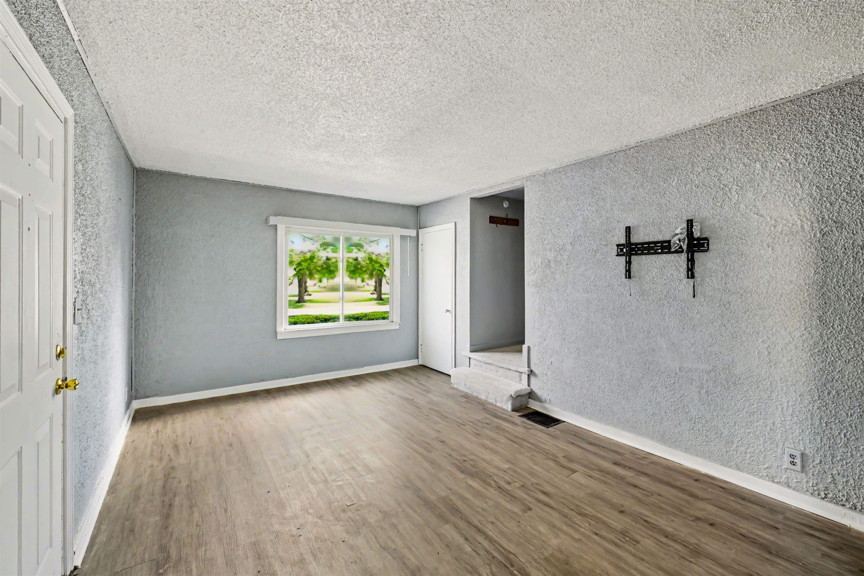 533 E 12 Street, 535, Flint, MI 48503 — Photo 9